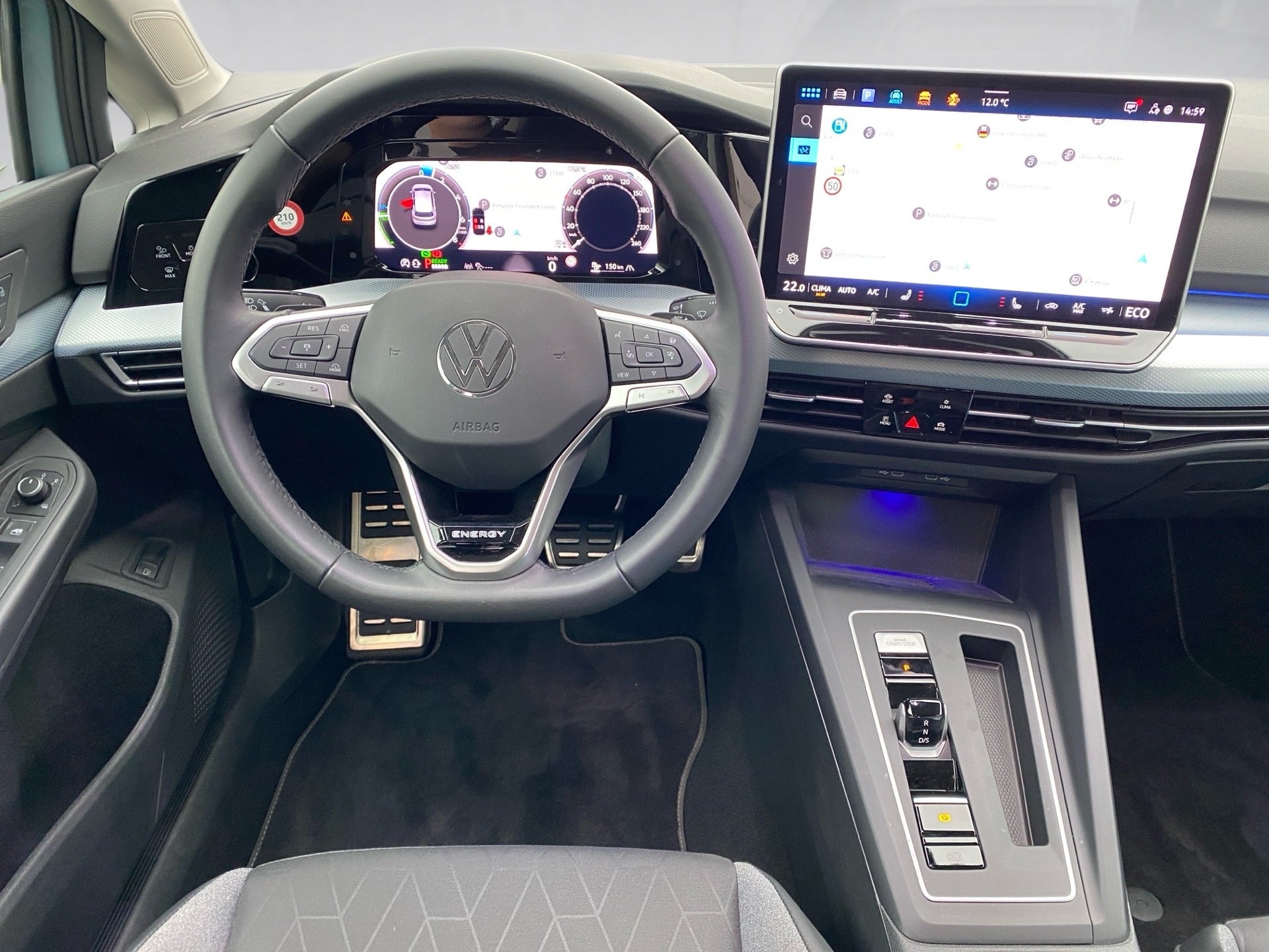 Golf VIII ENERGY 1.5 eHybrid 360 ACC AHK AUT LED