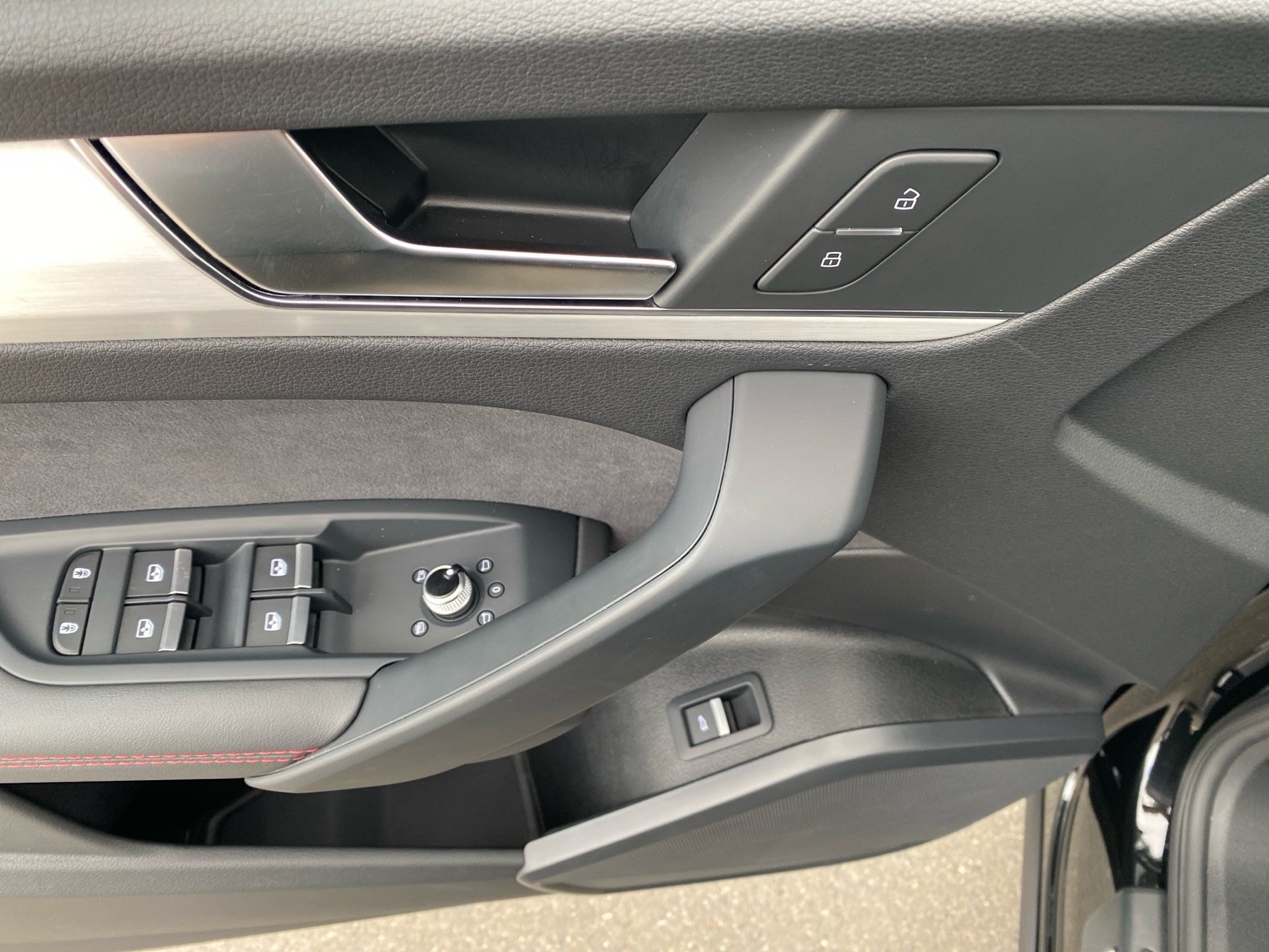 Q5 40 TDI S line quattro S-tronic Matrix Navi Luft AHK Leder