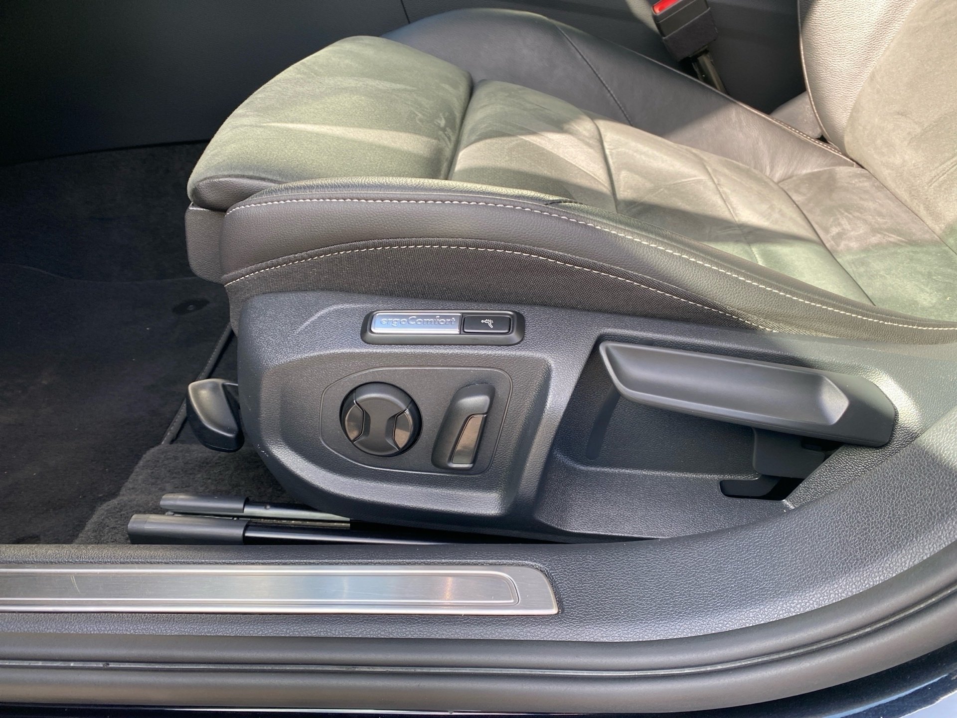 Arteon Shooting Brake 1.4 TSI eHybrid R-line DSG Matrix Navi ACC Pano