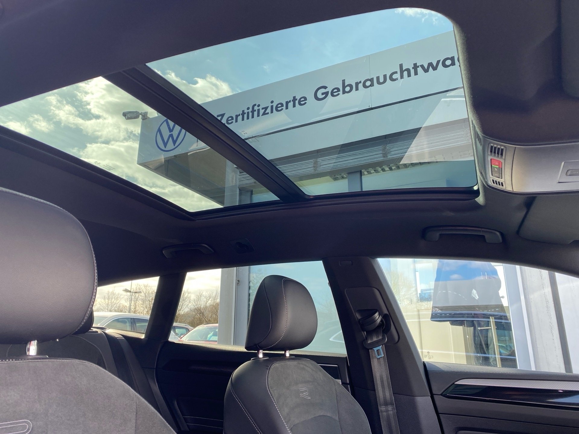 Arteon Shooting Brake 1.4 TSI eHybrid R-line DSG Matrix Navi ACC Pano