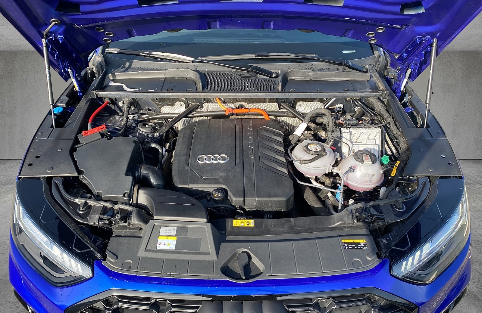 Q5 55 TFSIe S line quattro S-tronic Matrix Navi AHK Leder