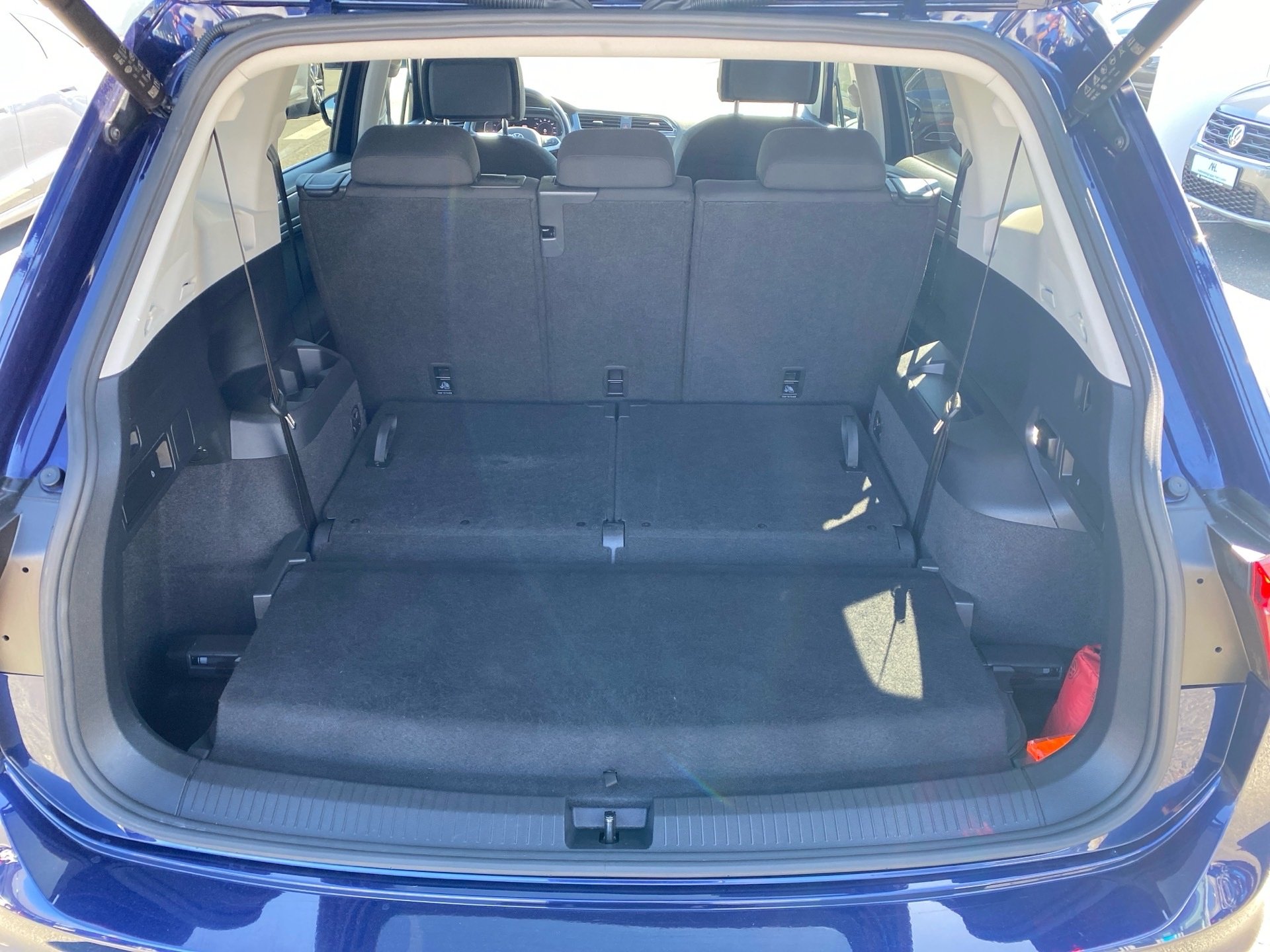 Tiguan Allspace 1.5 TSI Life DSG 7 Sitzer LED Navi ACC AHK