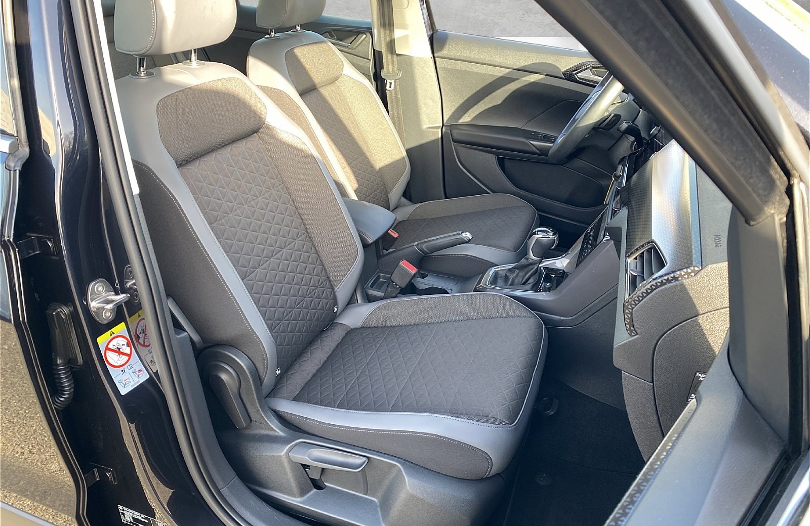 T-Cross 1.0 TSI Style DSG LED Navi RFK PDC SHZ