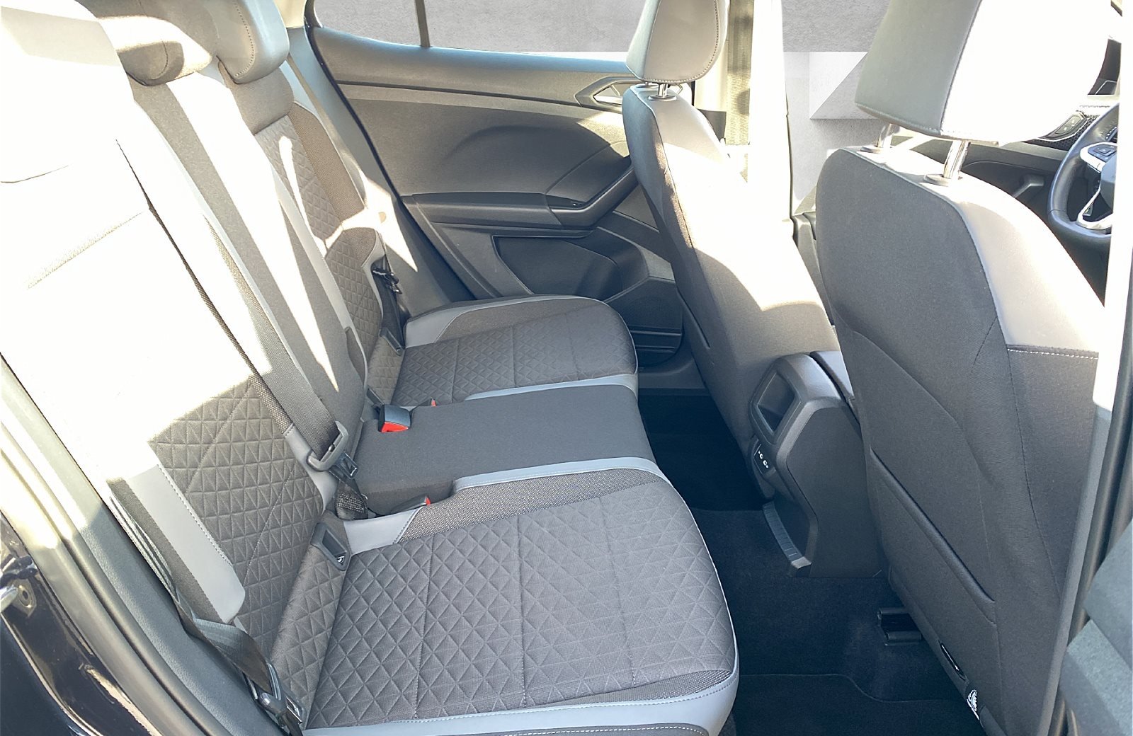 T-Cross 1.0 TSI Style DSG LED Navi RFK PDC SHZ