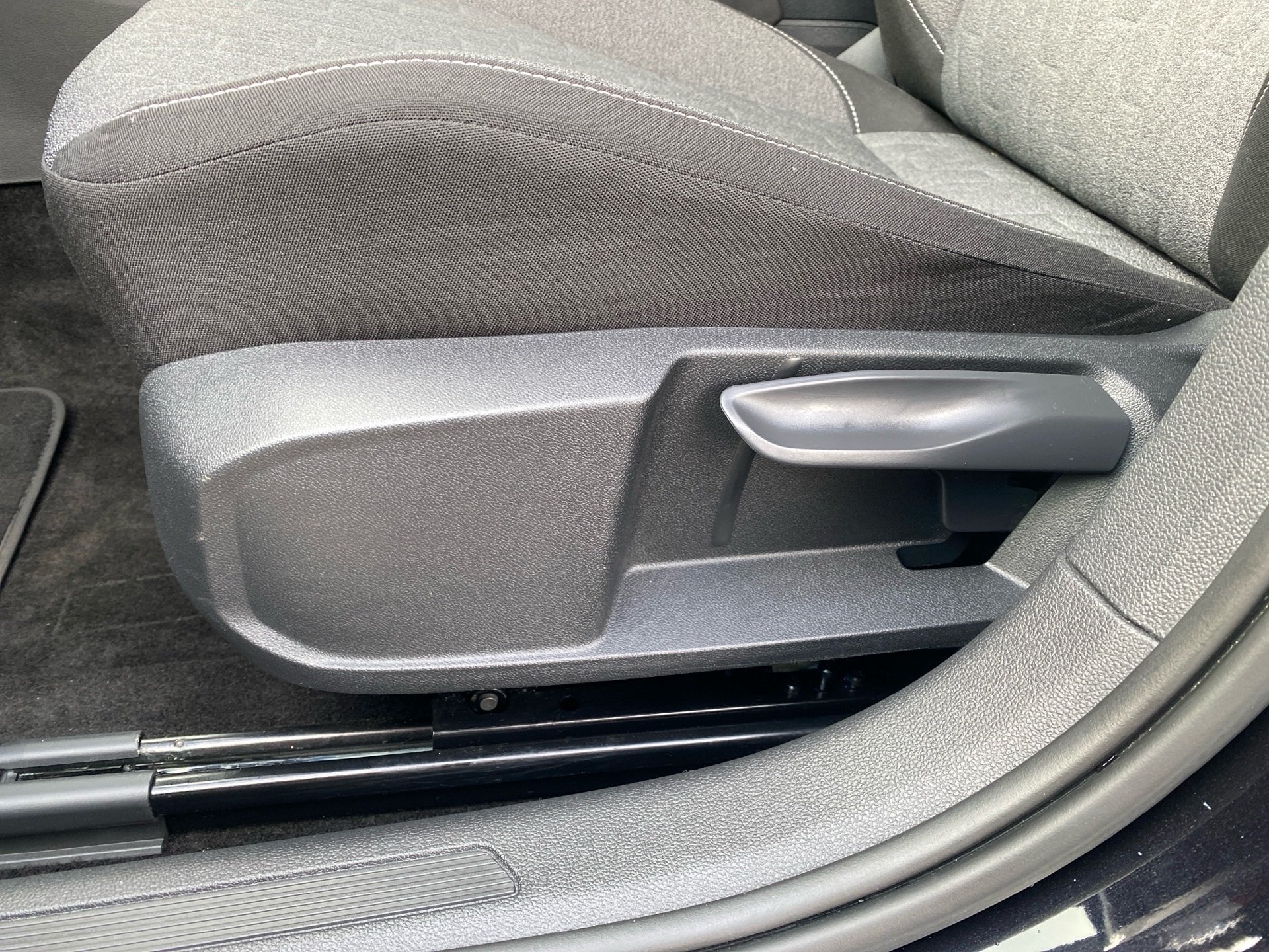 Polo 1.0 TSI MOVE LED Navi ACC 2xKlima ACC
