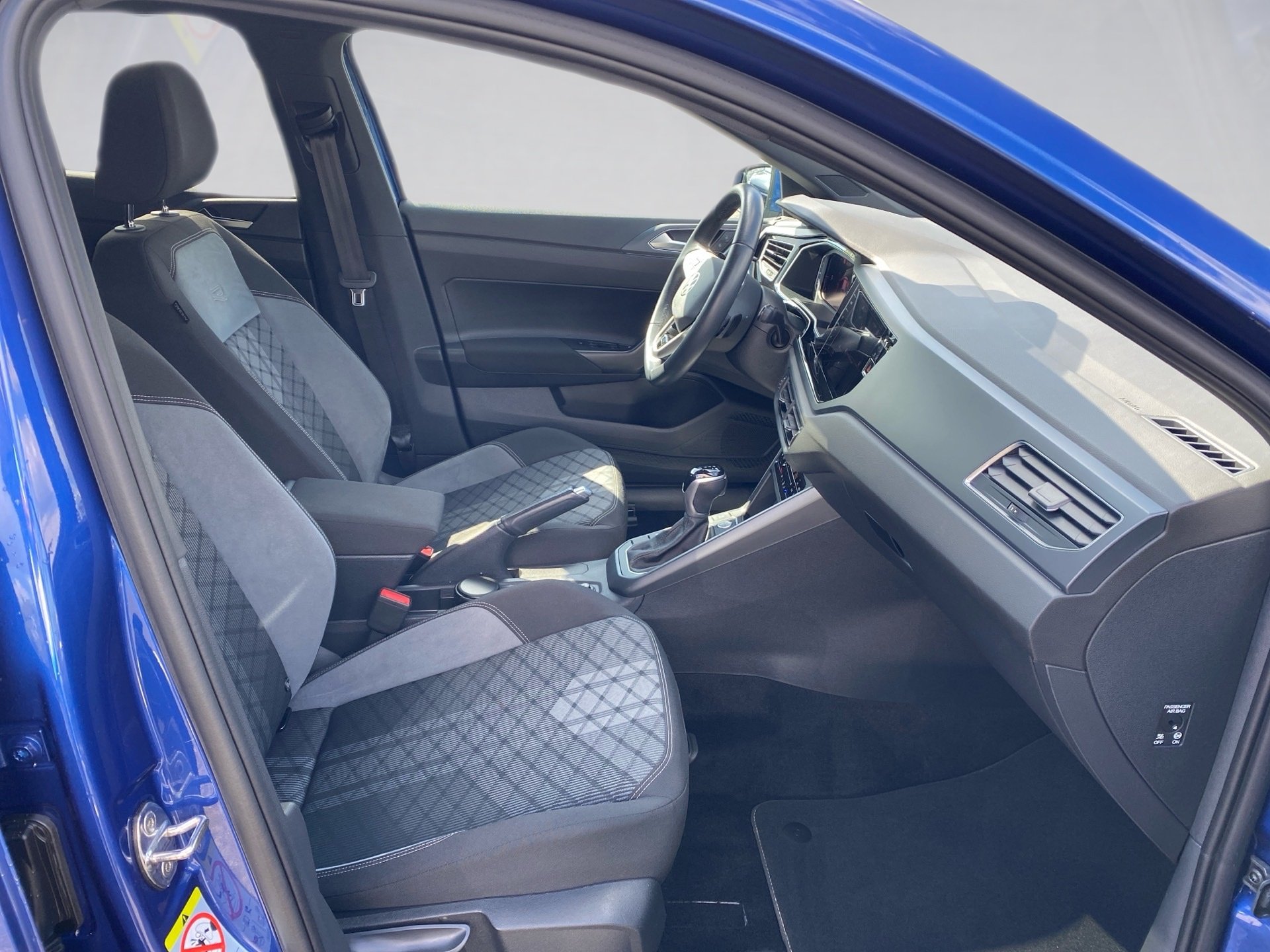 Polo 1.0 TSI R-Line DSG Matrix Navi Pano RFK ACC