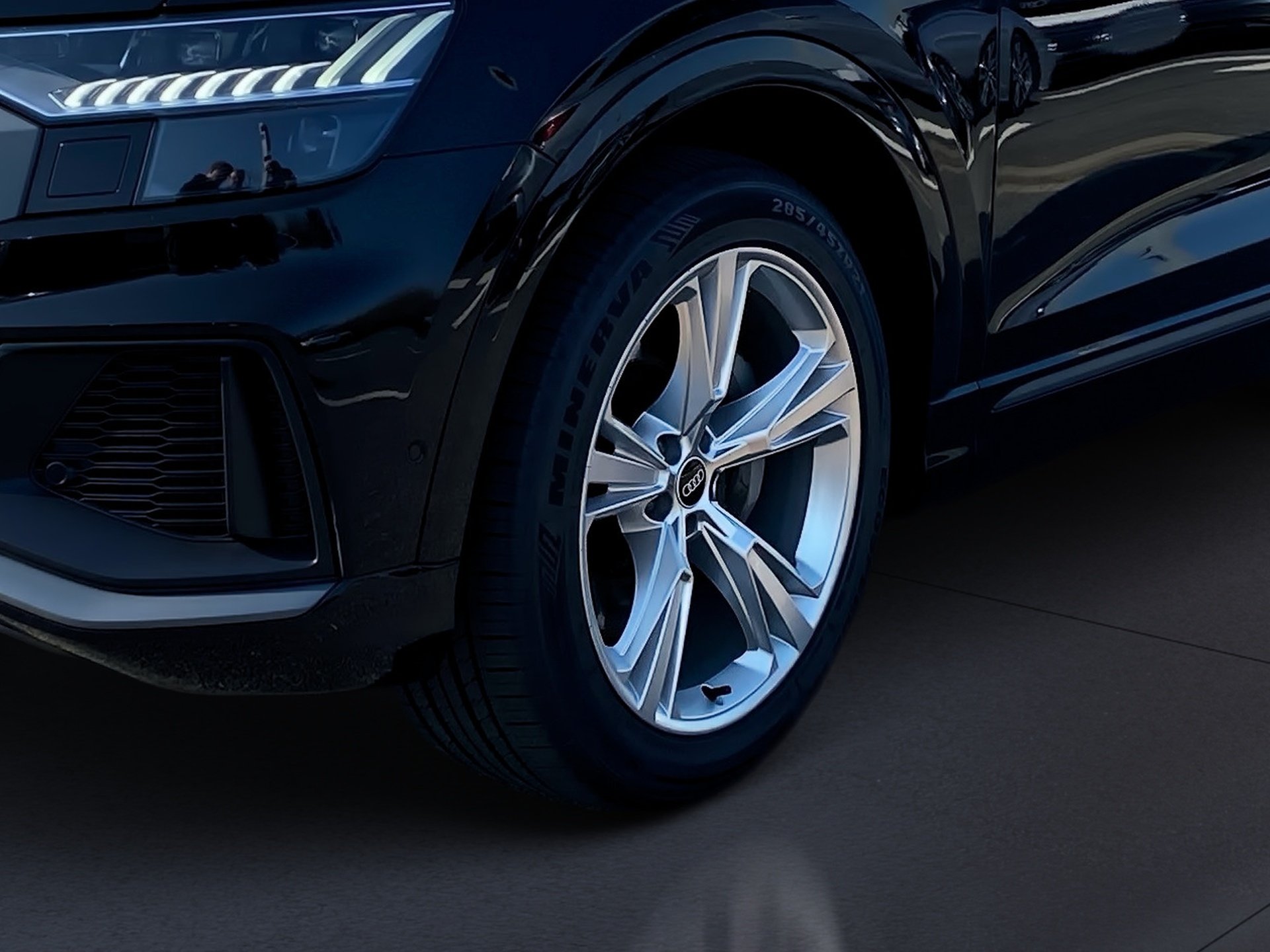 Q8 55 TFSIe Sline quattro Tiptronic HD-Matrix HuD Nachtsicht AHK