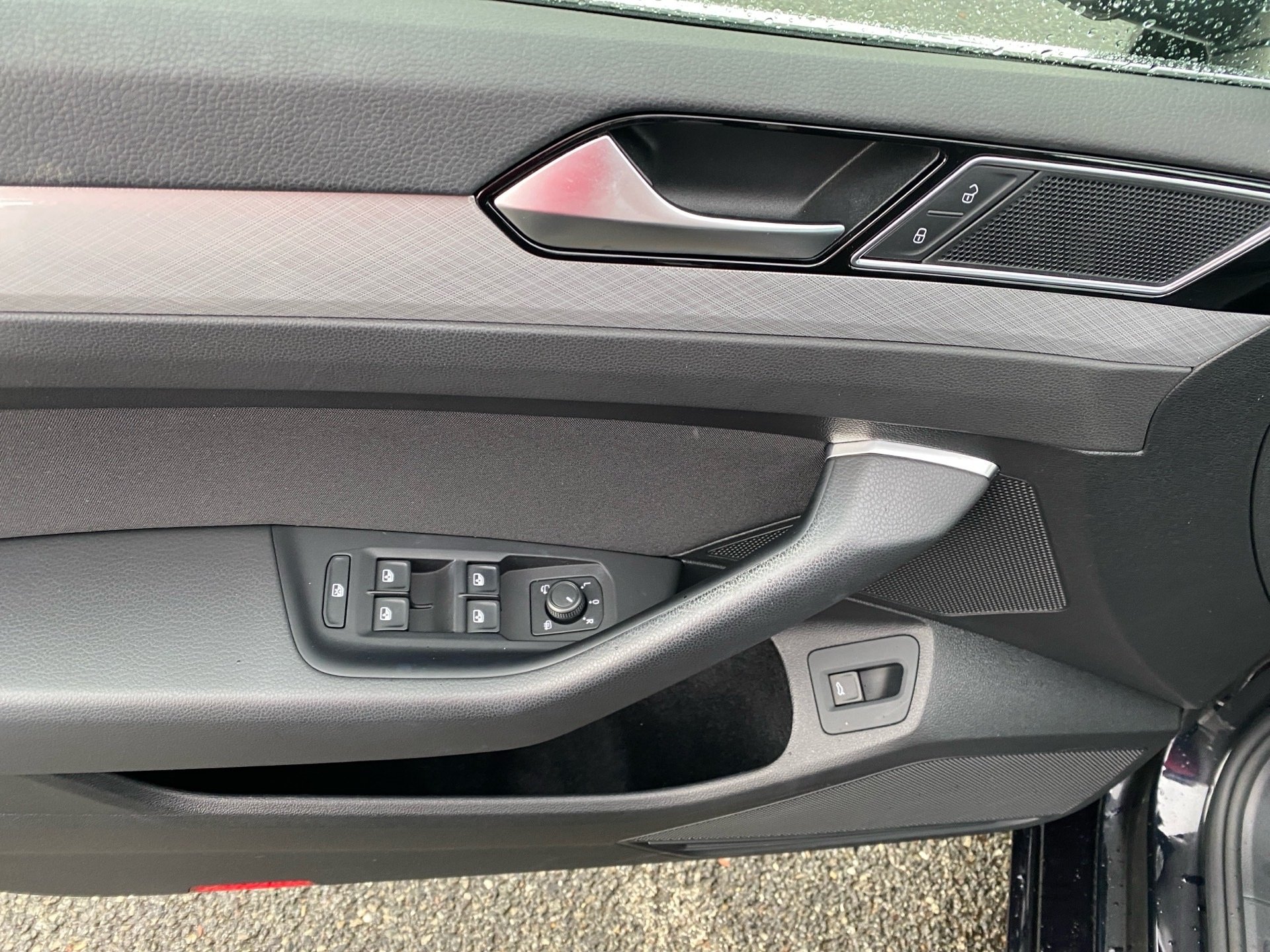 Passat Variant 1.5 TSI Business LED Navi ACC RFK