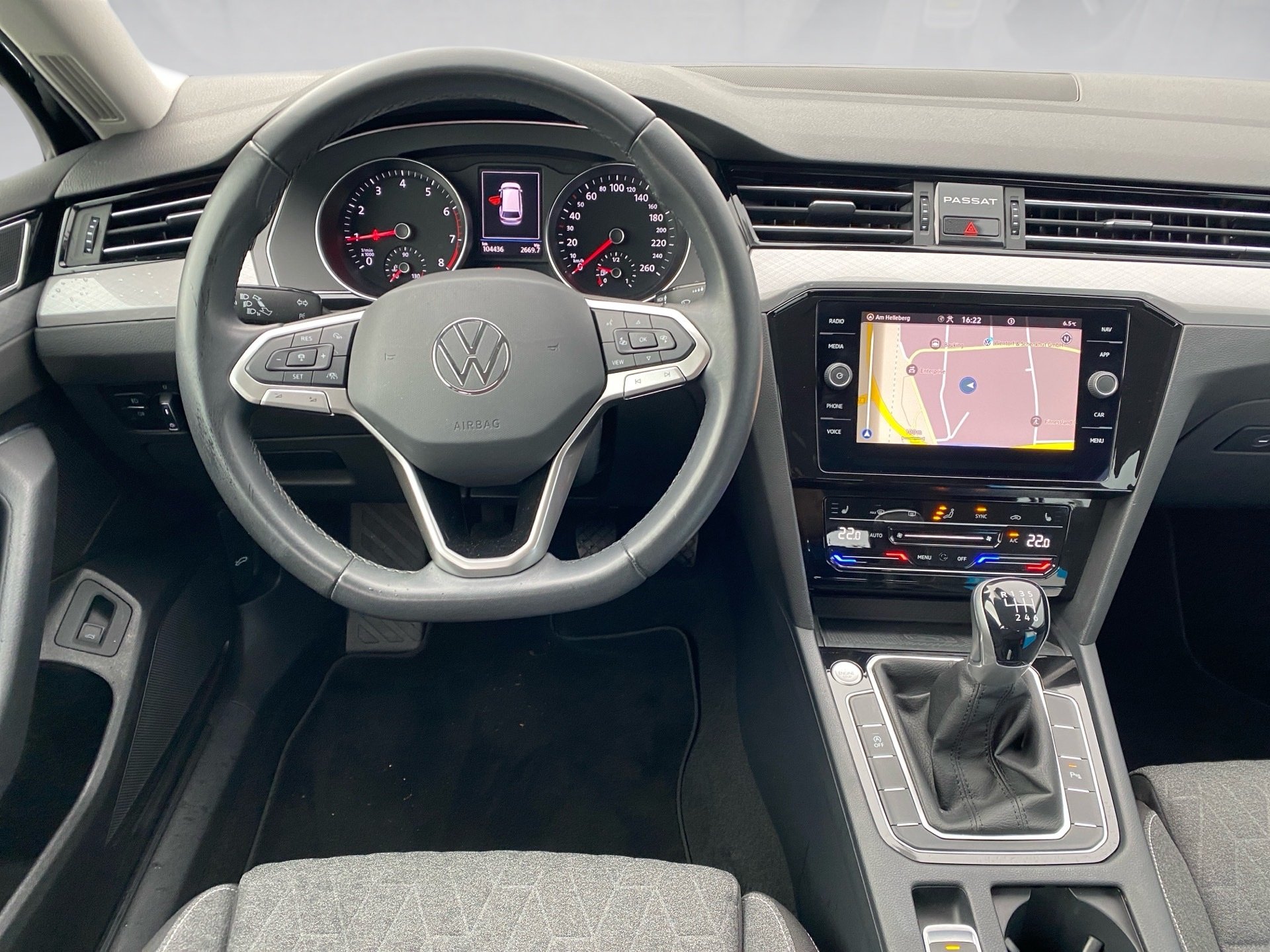 Passat Variant 1.5 TSI Business LED Navi ACC RFK