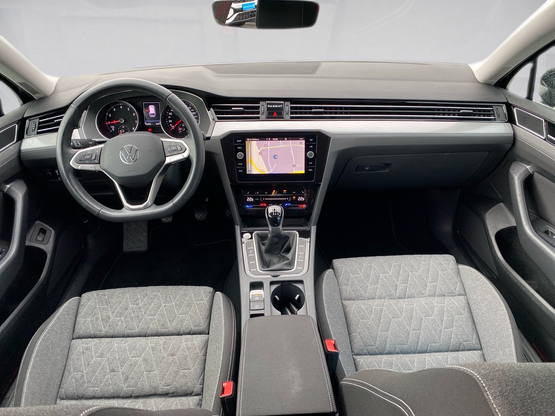 Passat Variant 1.5 TSI Business LED Navi ACC RFK