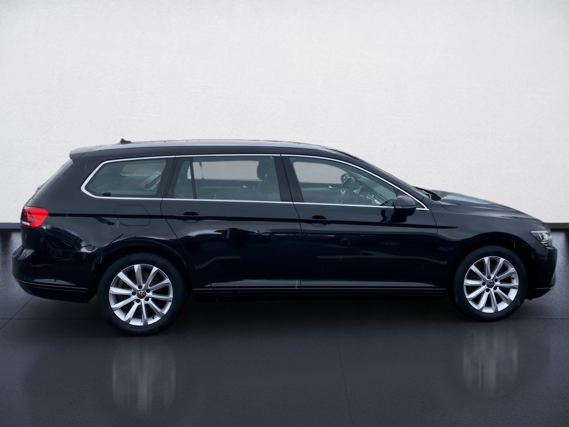 Passat Variant 1.5 TSI Business LED Navi ACC RFK