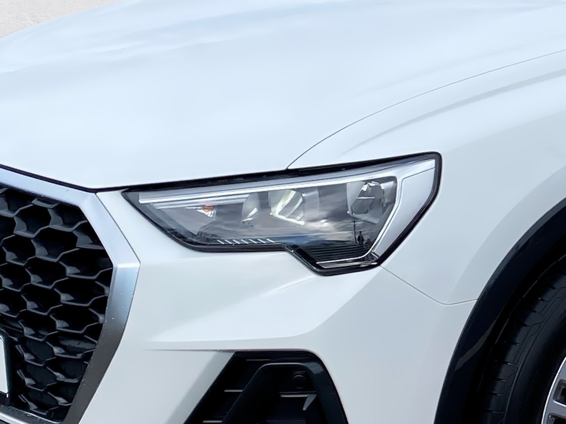 Q3 Sportback TFSI e 45 TFSI e S-tronic LED Navi PDC SHZ