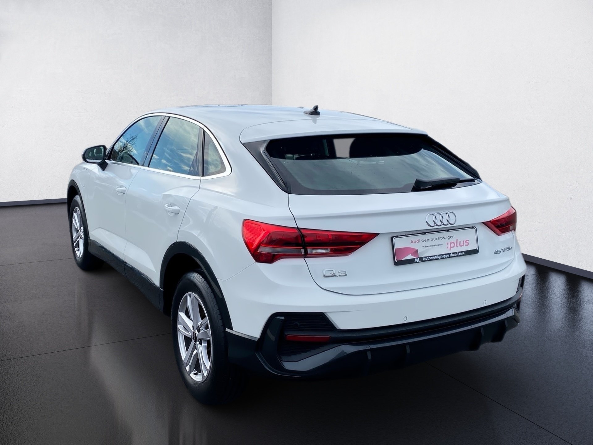 Q3 Sportback TFSI e 45 TFSI e S-tronic LED Navi PDC SHZ