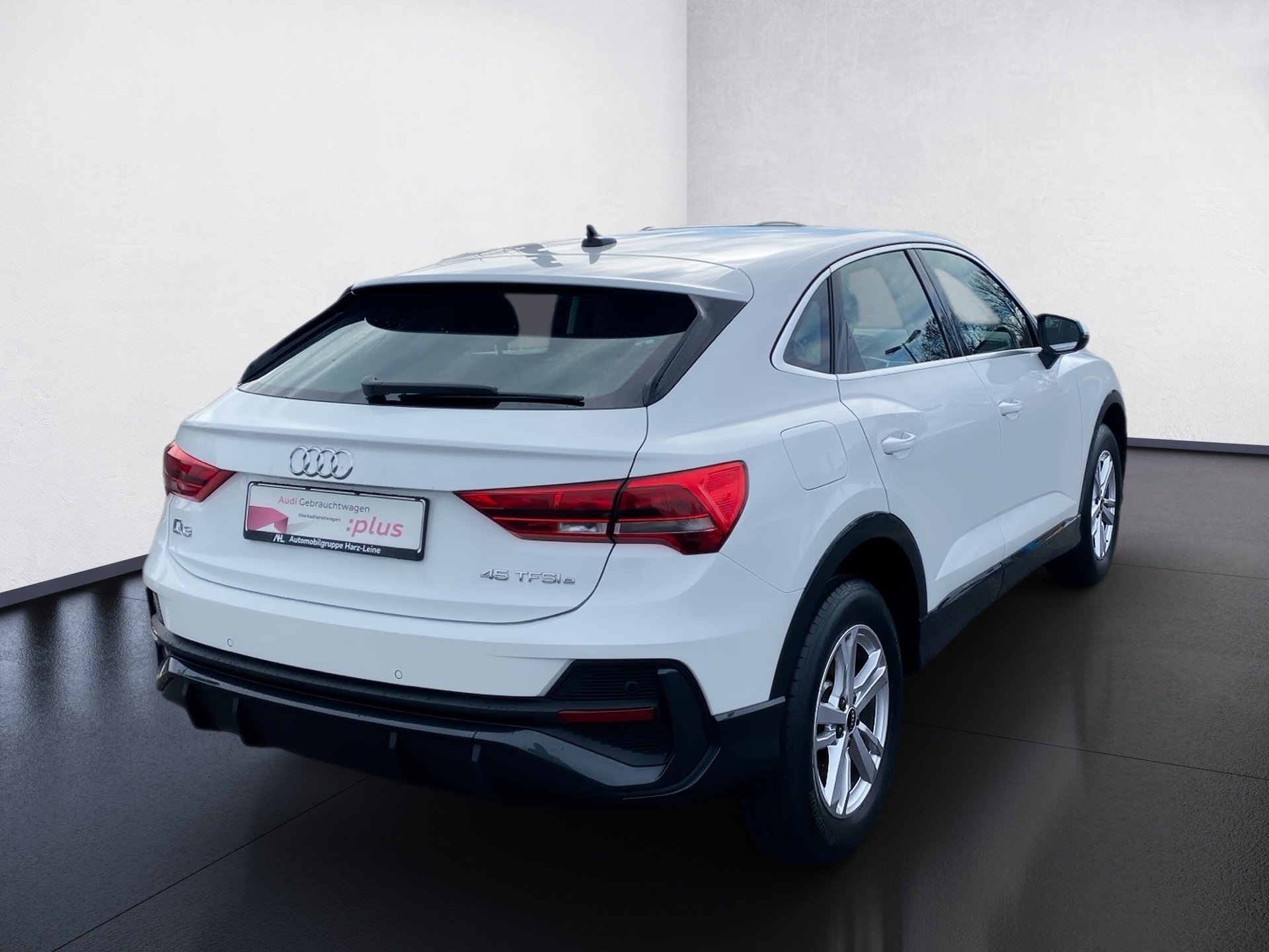 Q3 Sportback TFSI e 45 TFSI e S-tronic LED Navi PDC SHZ