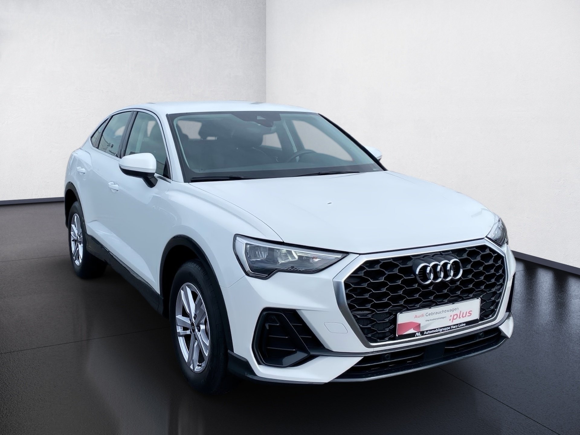 Q3 Sportback TFSI e 45 TFSI e S-tronic LED Navi PDC SHZ