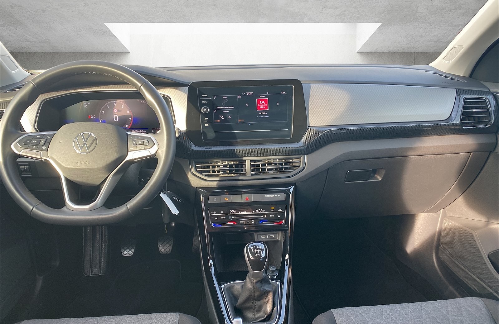 T-Cross 1.0 TSI Life LED PDC SHZ DAB+ 2xKlima LM