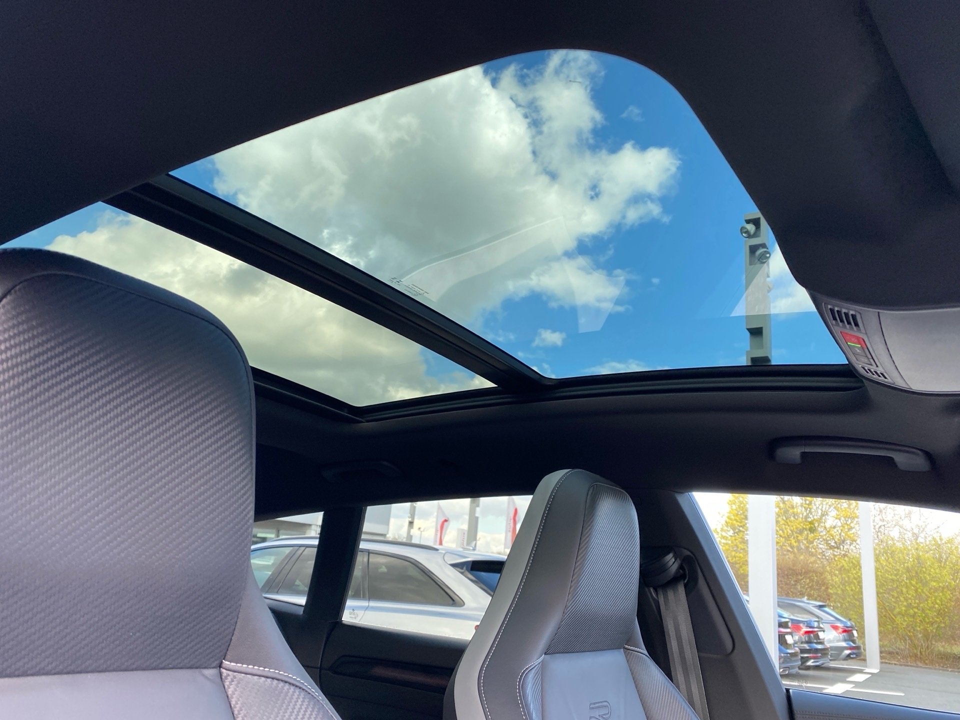 Arteon Shootingbrake 1.4 TSI ehybrid R-Line DSG Matrix Pano Leder