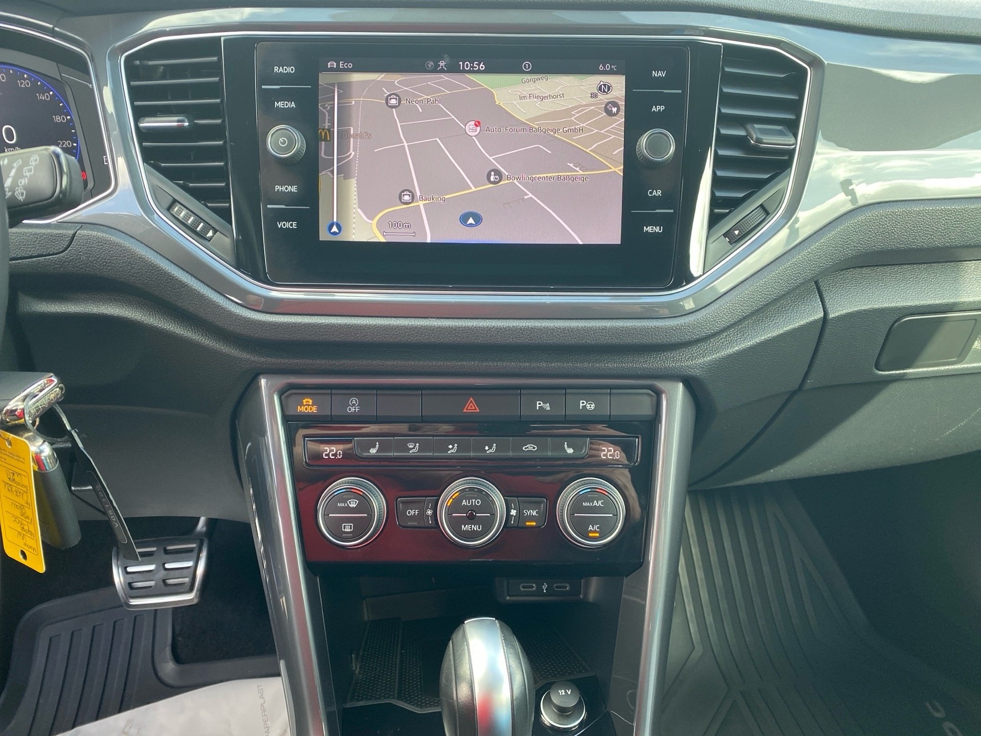 T-Roc 1.5 TSI Sport DSG LED Navi ACC AHK RFK ACC