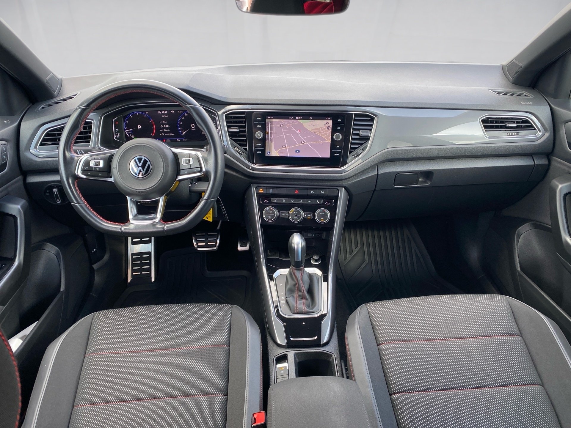 T-Roc 1.5 TSI Sport DSG LED Navi ACC AHK RFK ACC