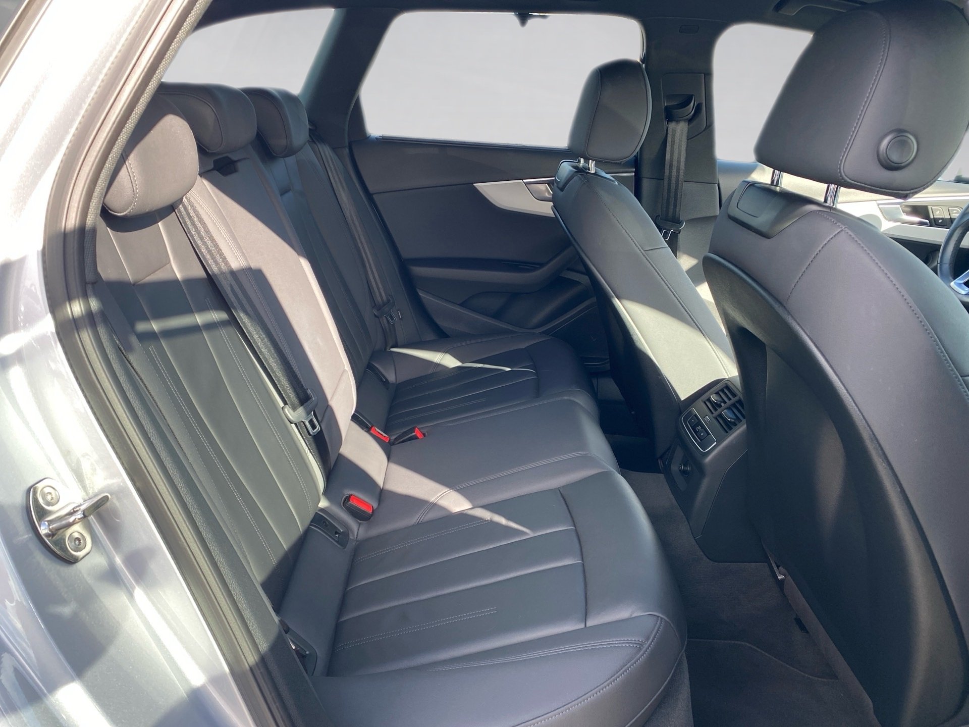 A4 Avant 35 TDI advanced S-tronic Navi Leder ACC