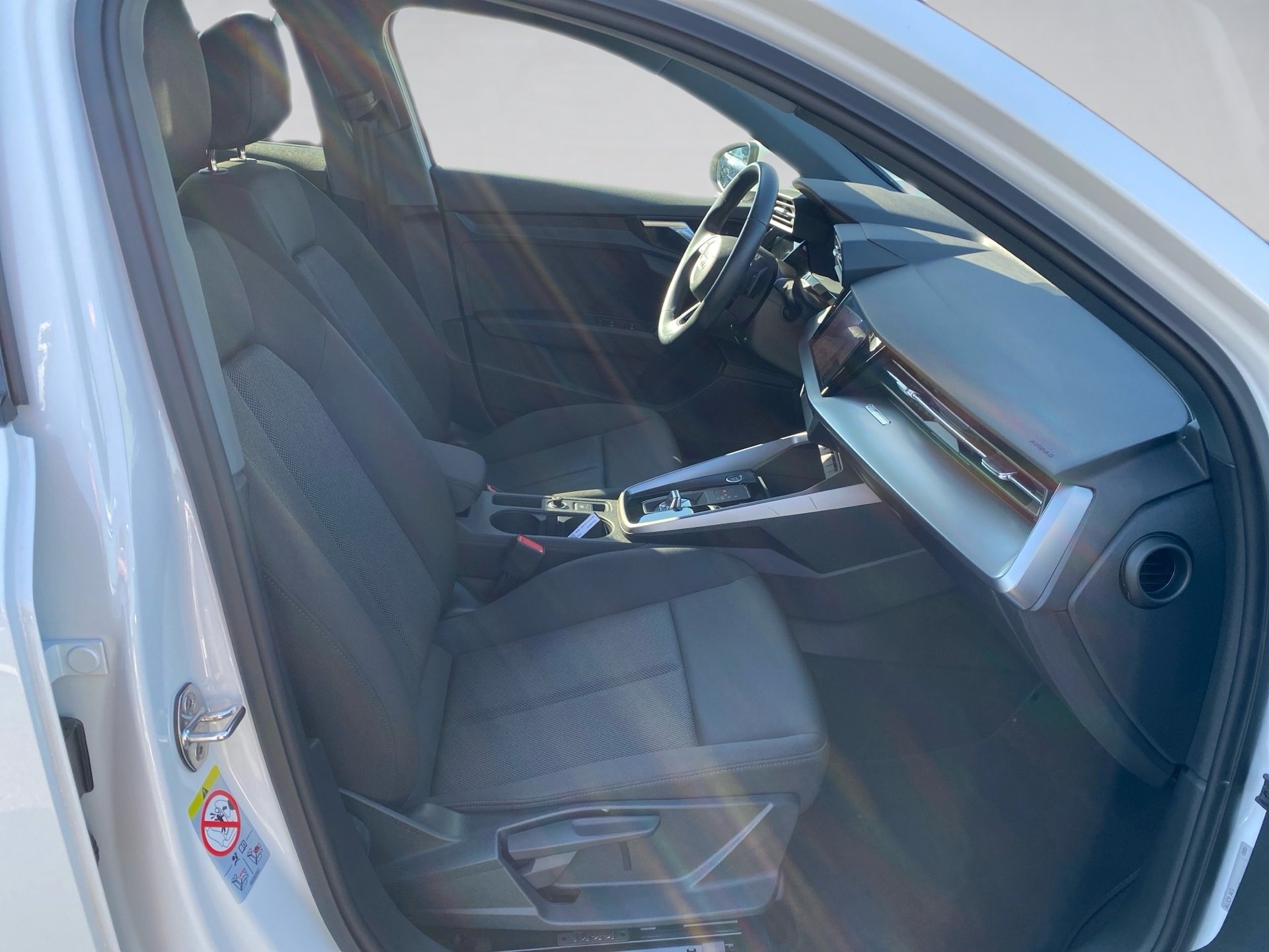 A3 Sportback 30 TFSI advanced S-tronic LED Navi Optik schwarz