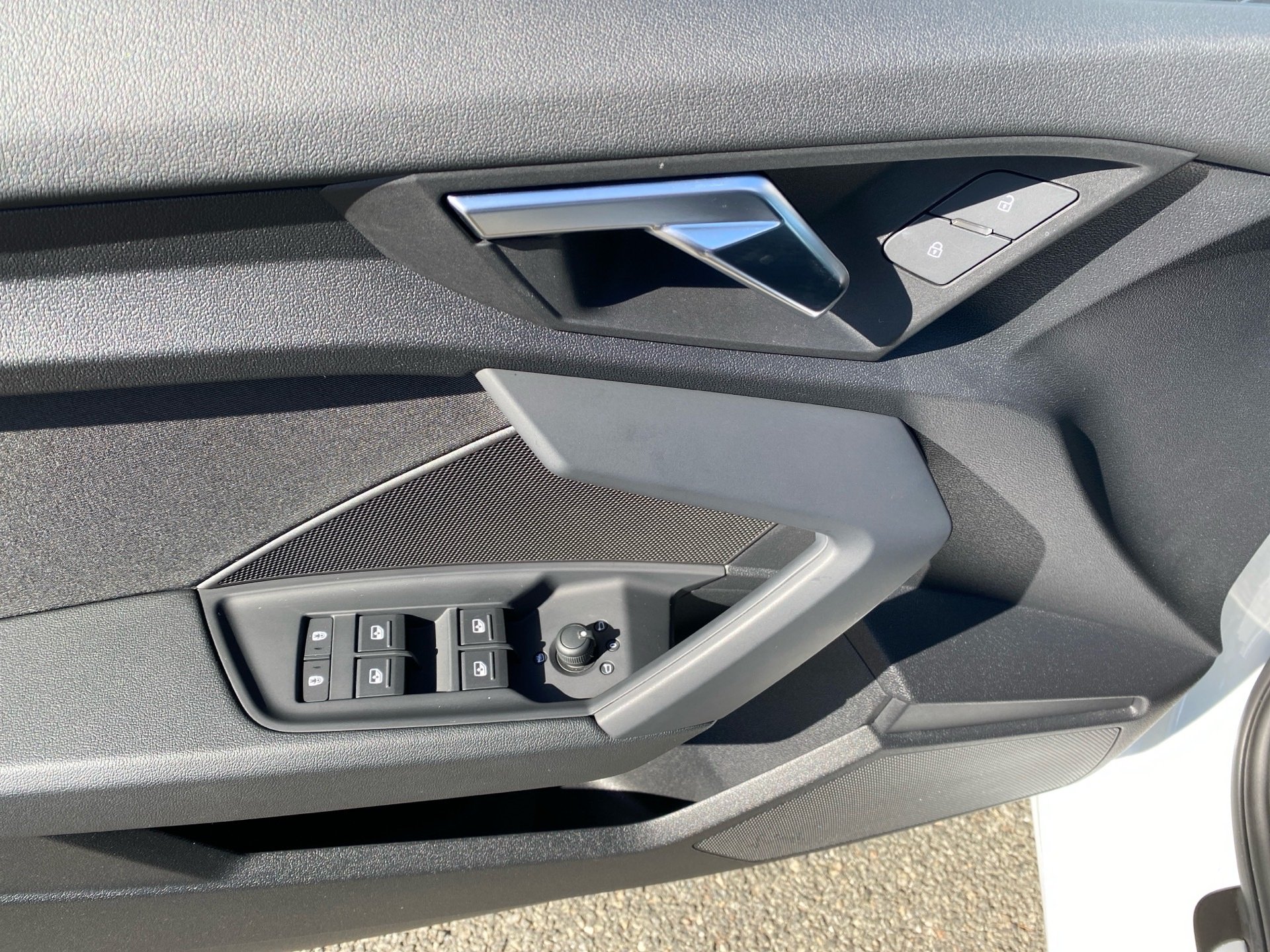 A3 Sportback 30 TFSI advanced S-tronic LED Navi Optik schwarz