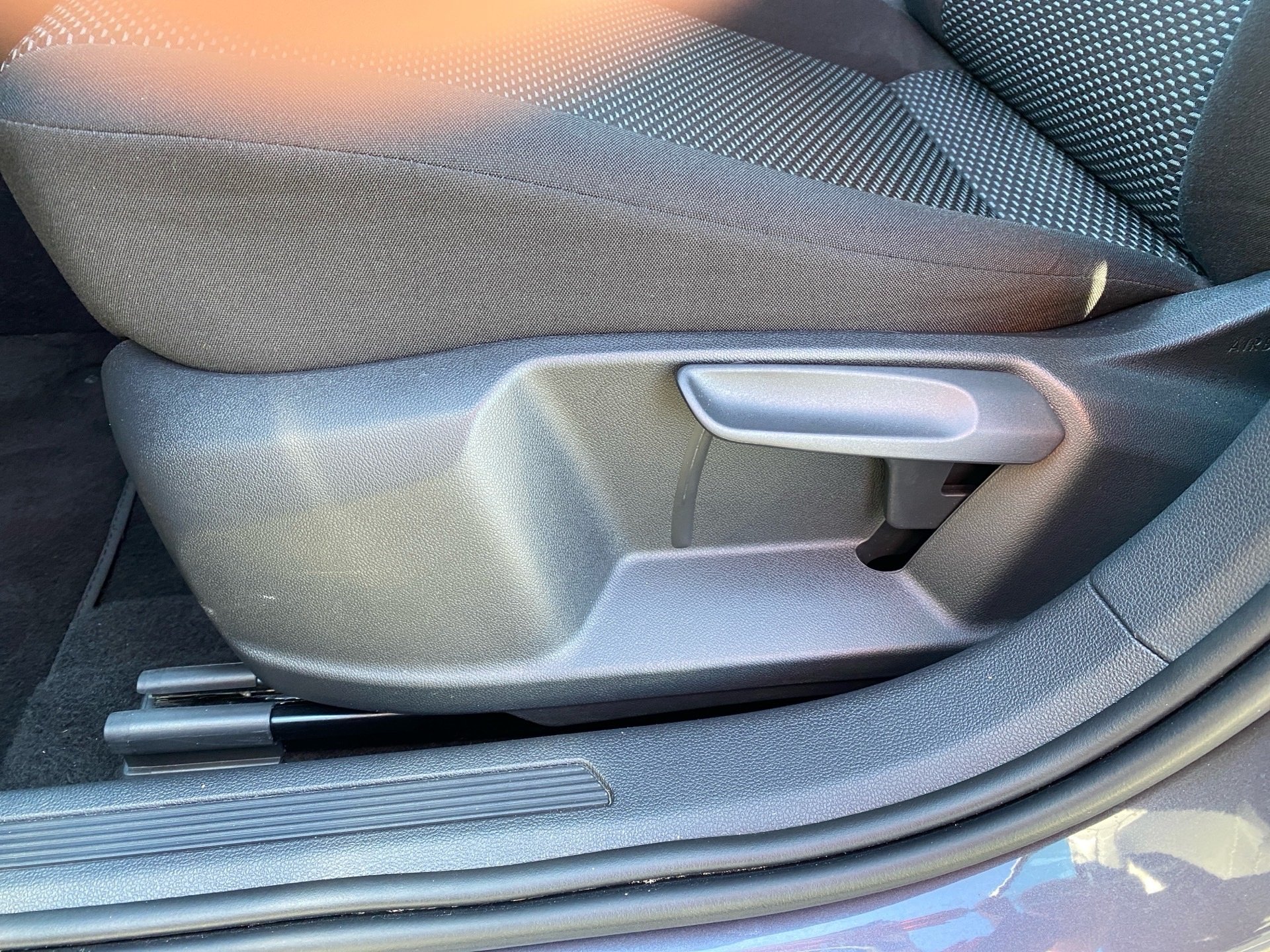 T-Cross 1.0 TSI LED Klima PDC App-Connect LED