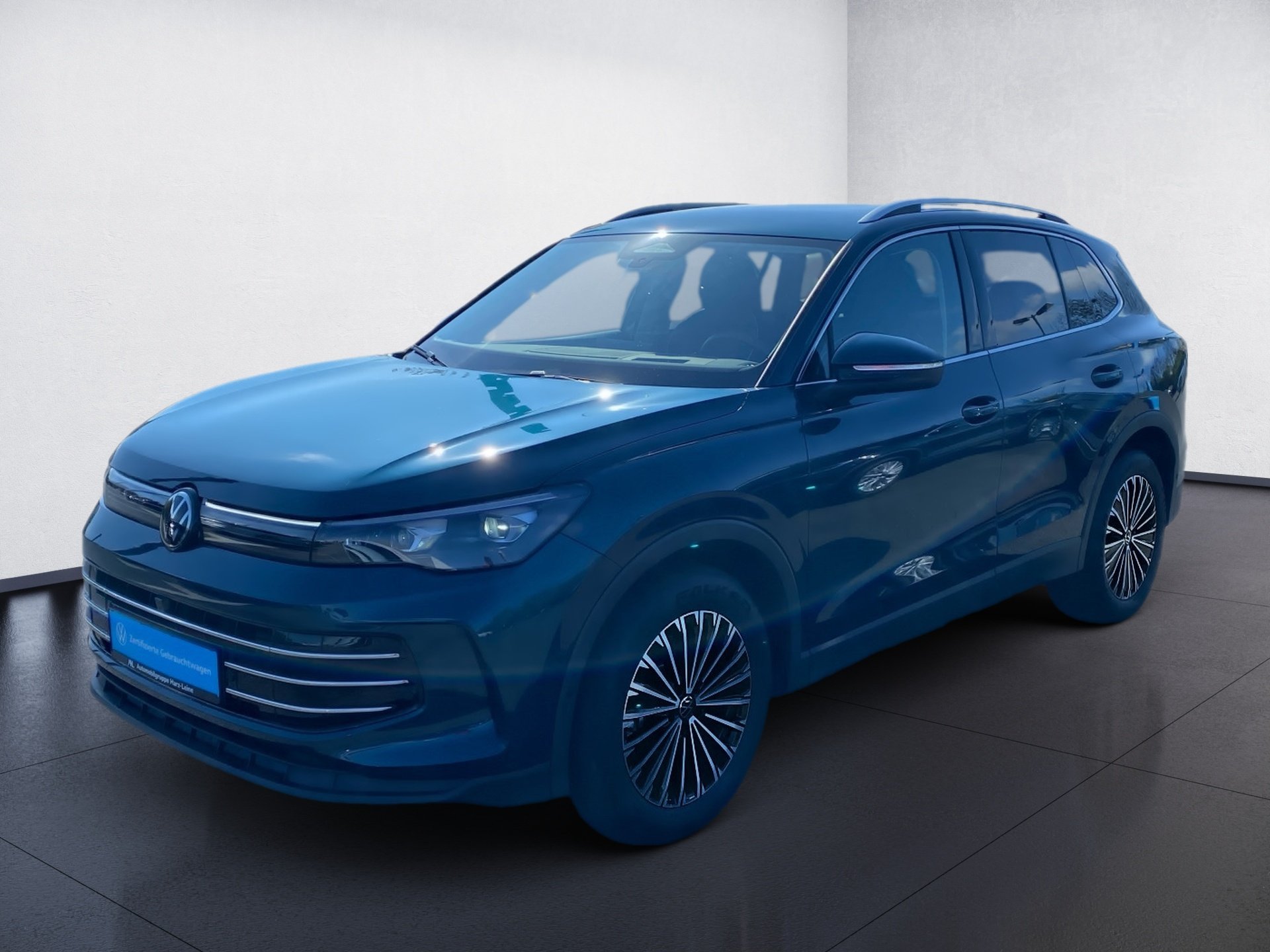 Tiguan 2.0 TDI Elegance DSG HD-Matrix AHK HuD Navi ACC Massage