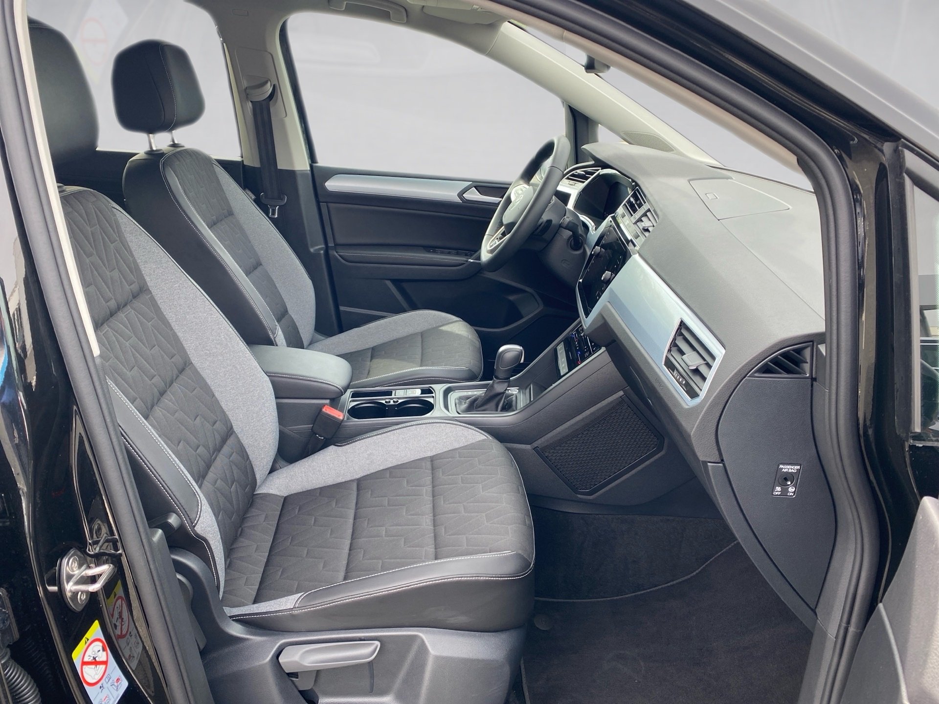 Touran 2.0 TDI GOAL DSG AHK IQ.Light ACC Navi 7-Sitzer
