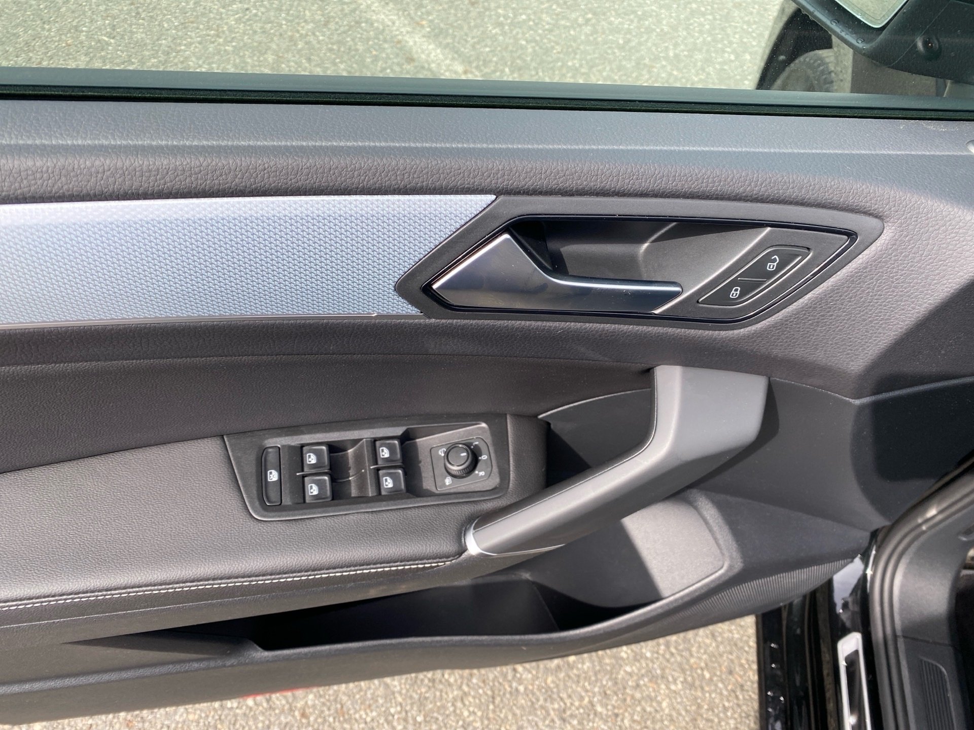 Touran 2.0 TDI GOAL DSG AHK IQ.Light ACC Navi 7-Sitzer