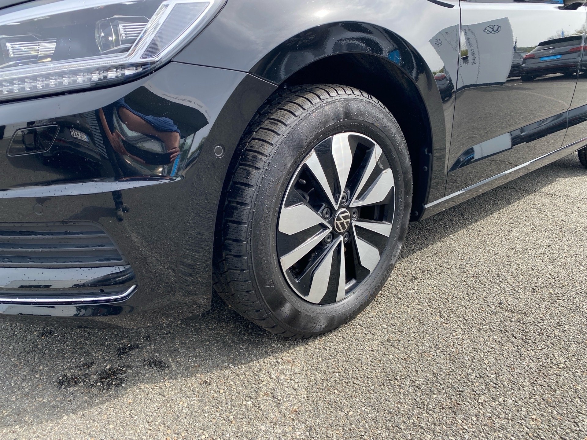 Touran 2.0 TDI GOAL DSG AHK IQ.Light ACC Navi 7-Sitzer