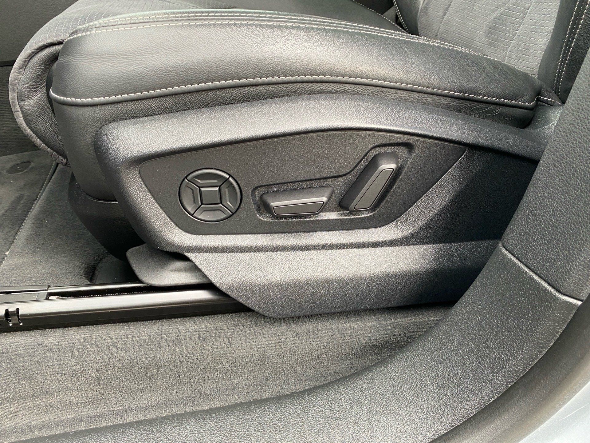Q8 50 TDI S line quattro Tiptronic HD-Matrix Pano Allradlenkung