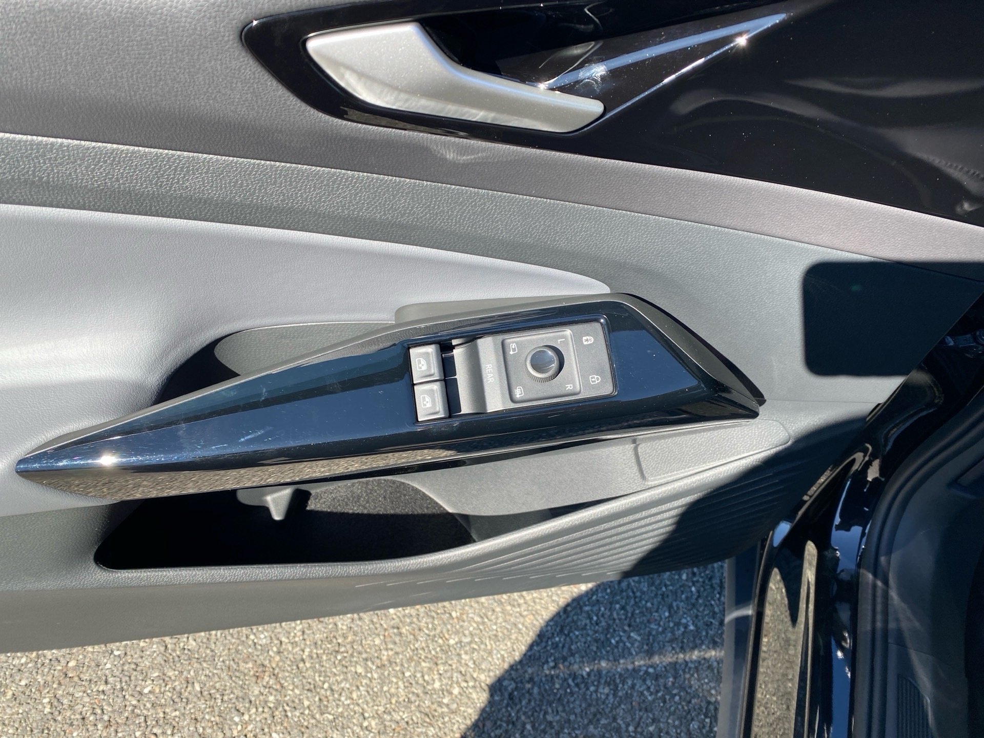 ID.4 Pro mit Infotainment-Paket Matrix Navi DCC Massage Wärmepumpe