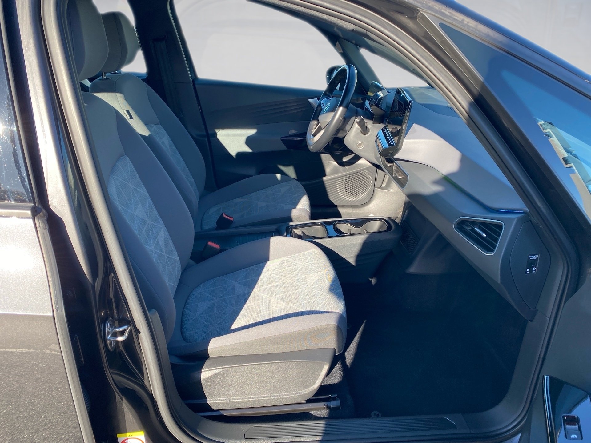 ID.3 Pro Pro LED Navi PDC SHZ AHK AUT KlimaA LED