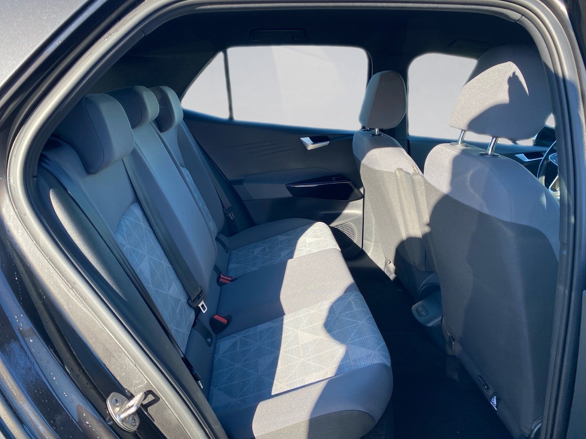 ID.3 Pro Pro LED Navi PDC SHZ AHK AUT KlimaA LED