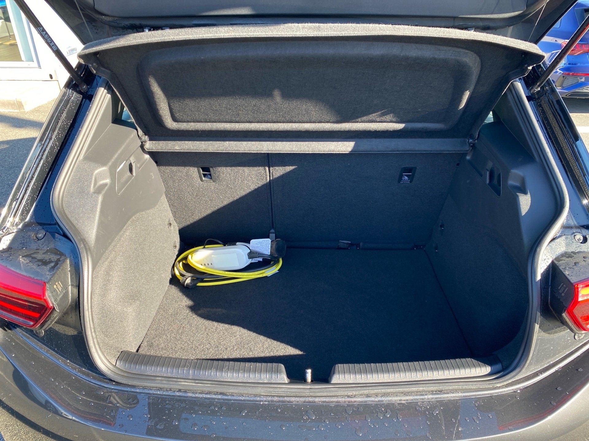 ID.3 Pro Pro LED Navi PDC SHZ AHK AUT KlimaA LED