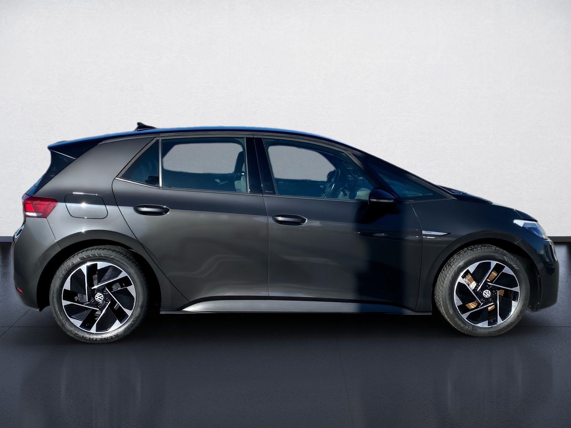 ID.3 Pro Pro LED Navi PDC SHZ AHK AUT KlimaA LED