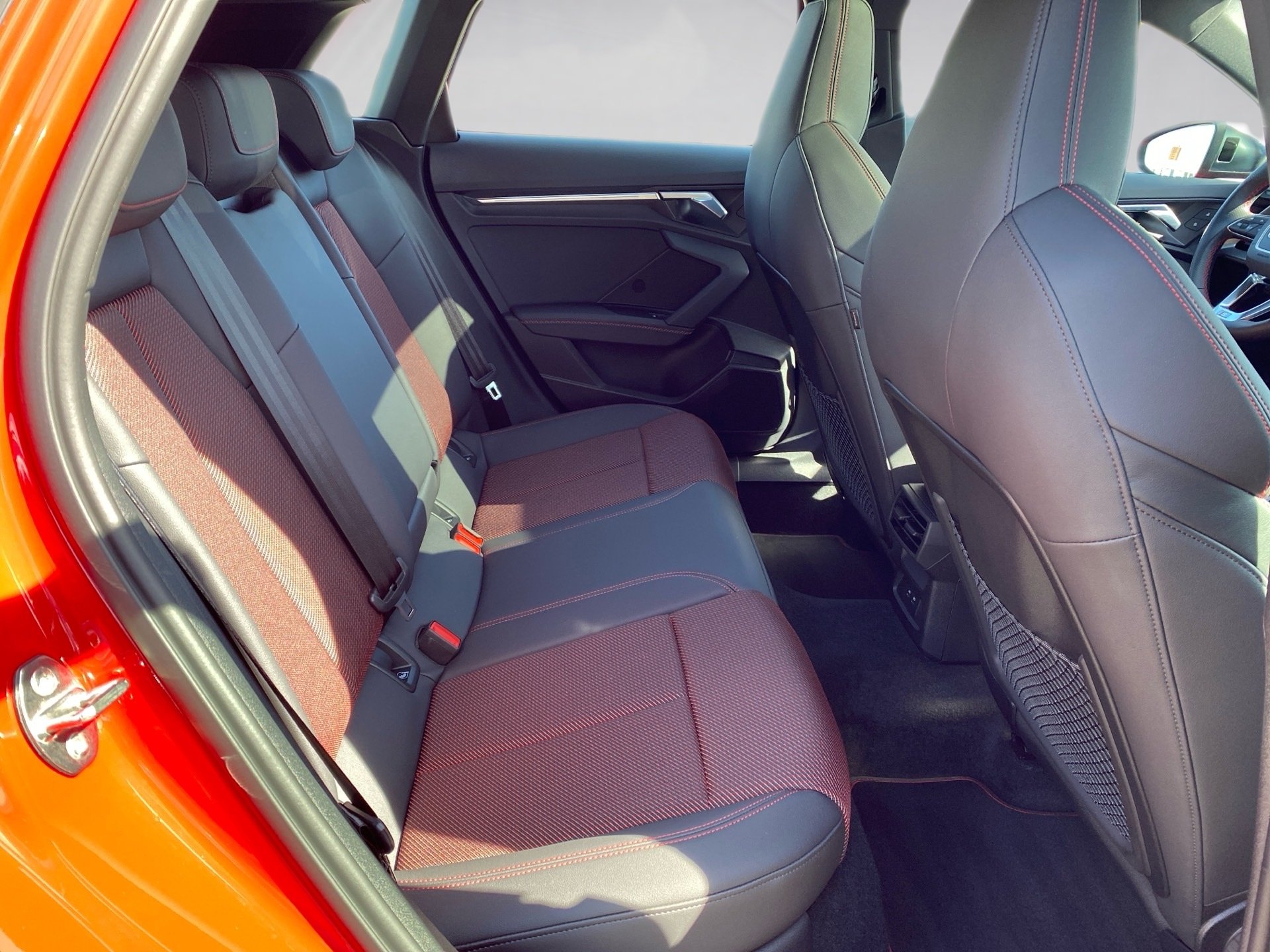 S3 Sportback 2.0 TFSI quattro S-tronic LED Navi HuD Pano