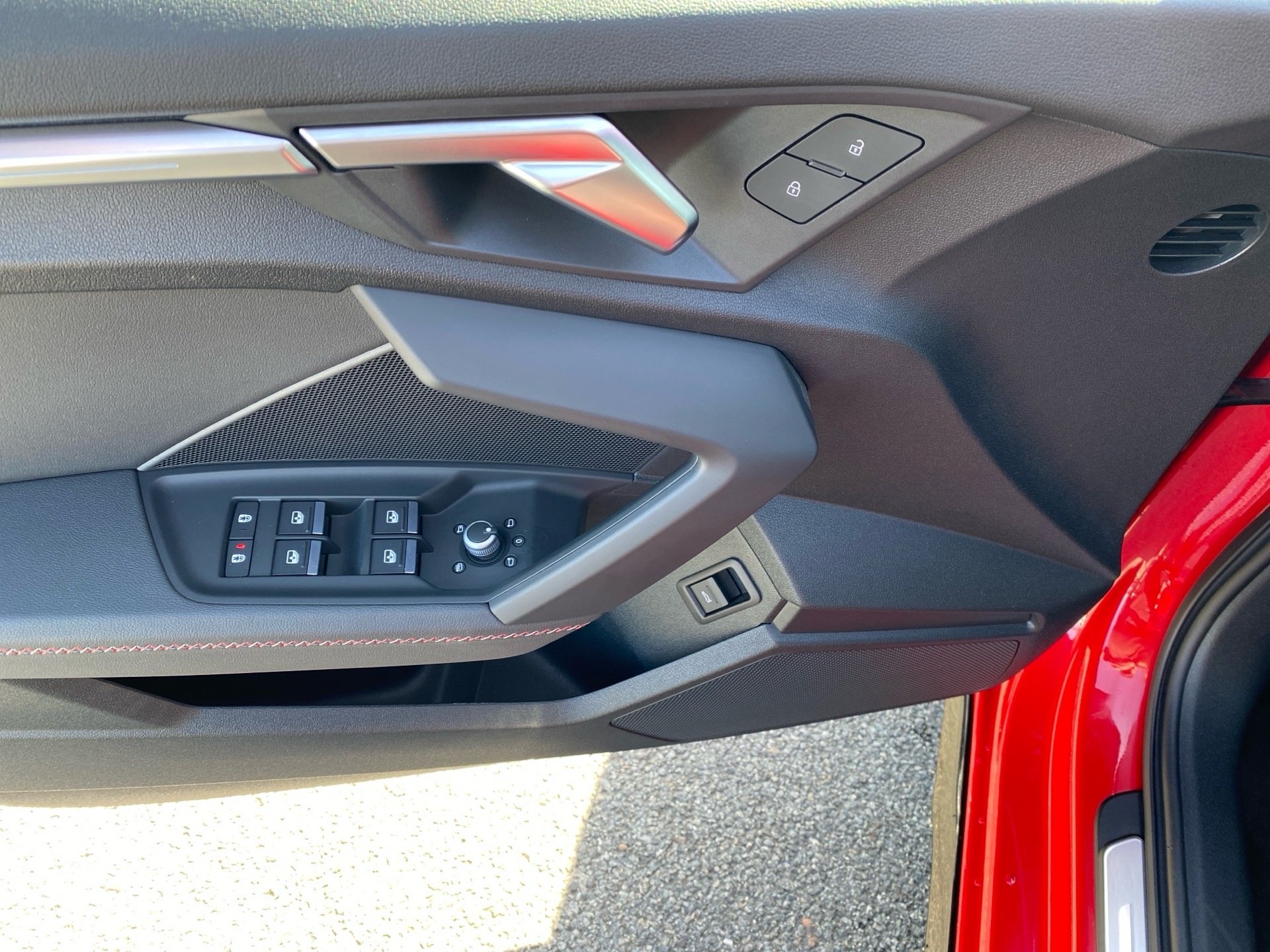 S3 Sportback 2.0 TFSI quattro S-tronic LED Navi HuD Pano