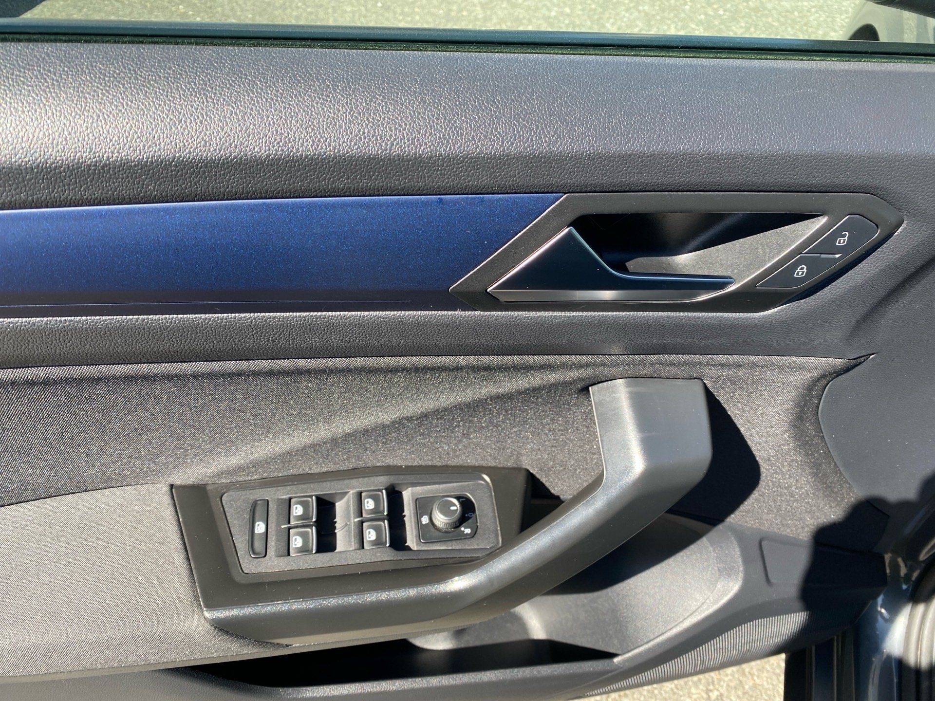T-Roc 1.5 TSI Style Navi AHK PDC 2xKlima AHK LM