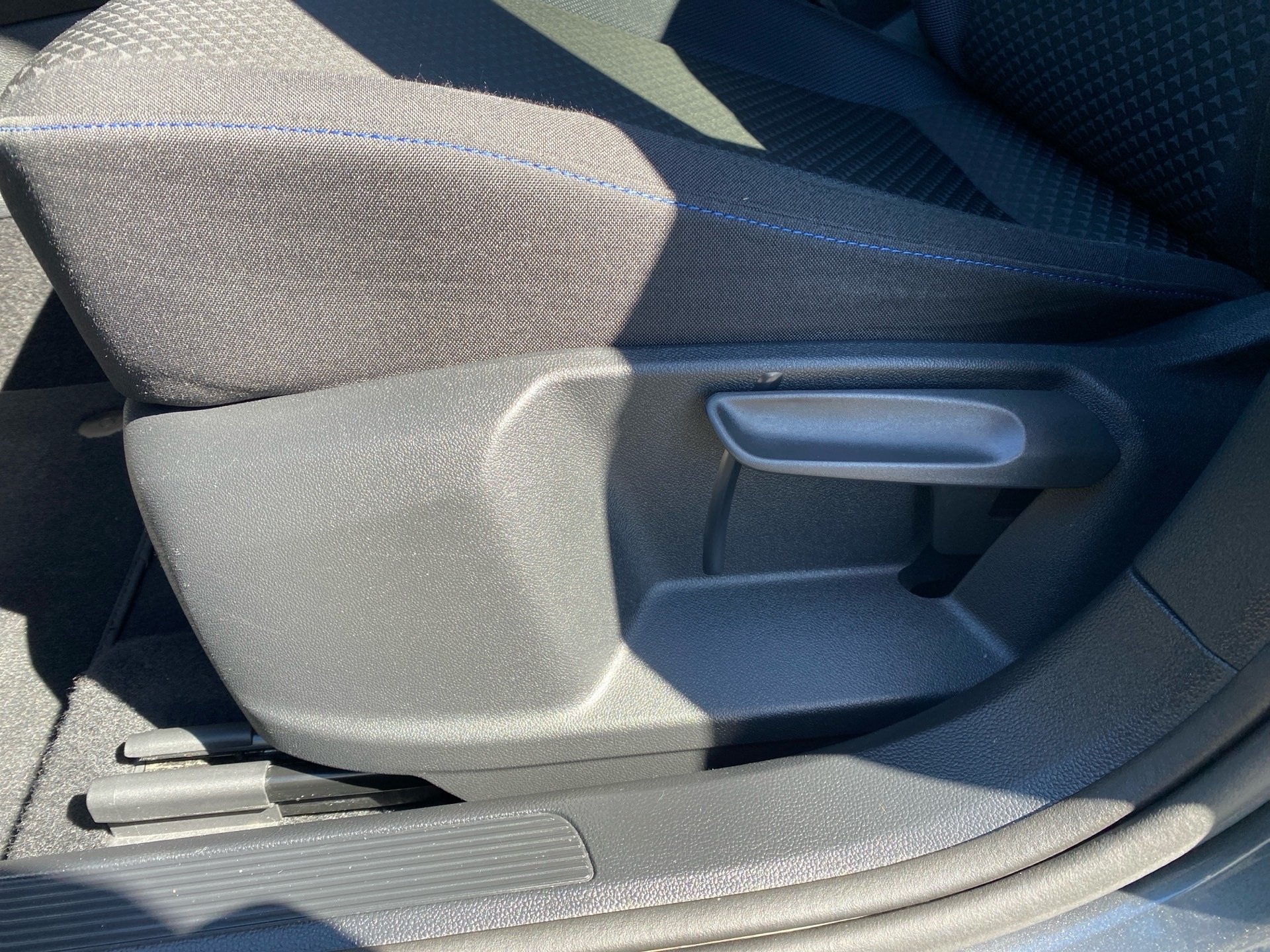 T-Roc 1.5 TSI Style Navi AHK PDC 2xKlima AHK LM