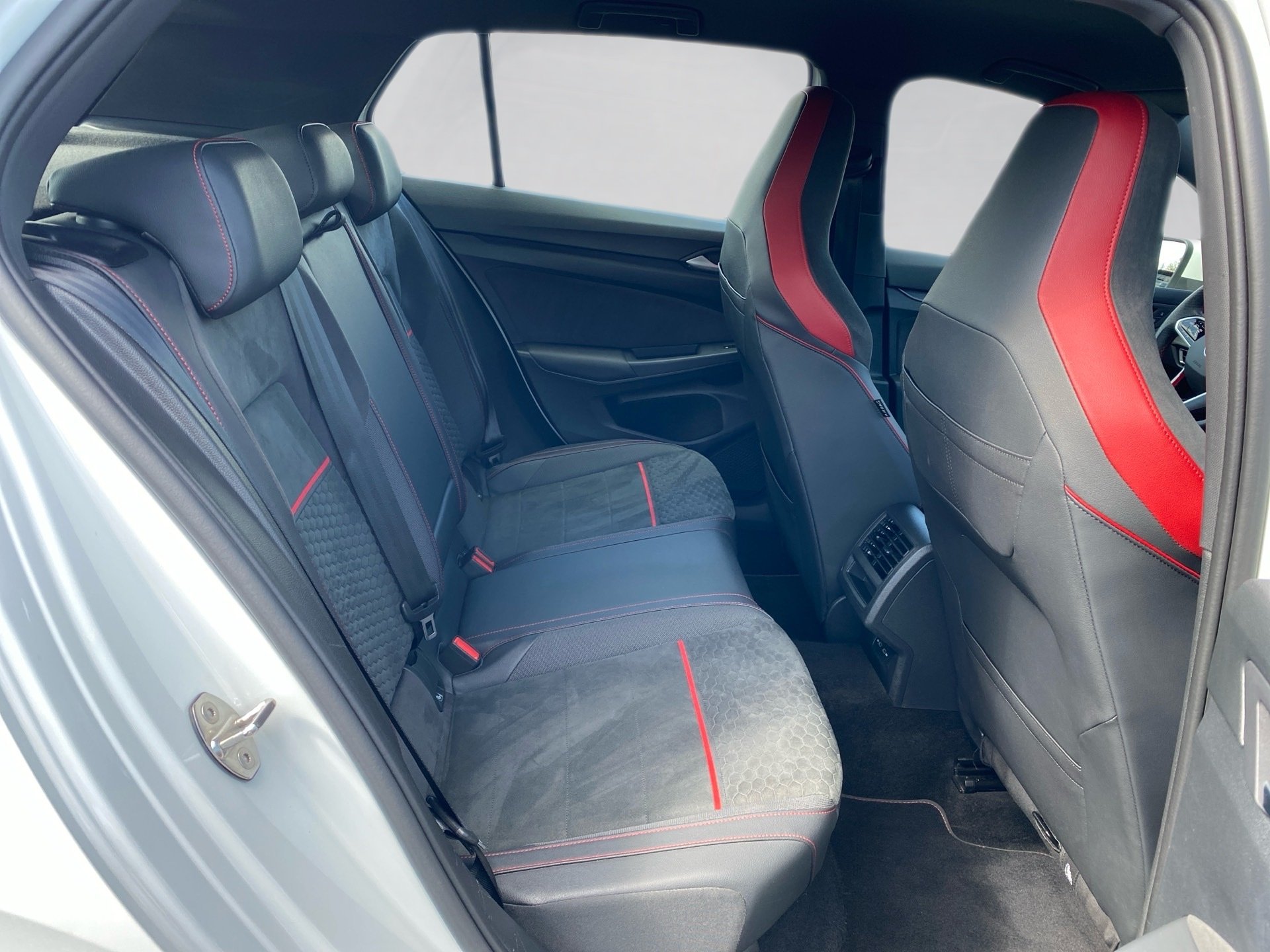 Golf VIII GTI 2.0 TSI Clubsport DSG LED Navi ACC