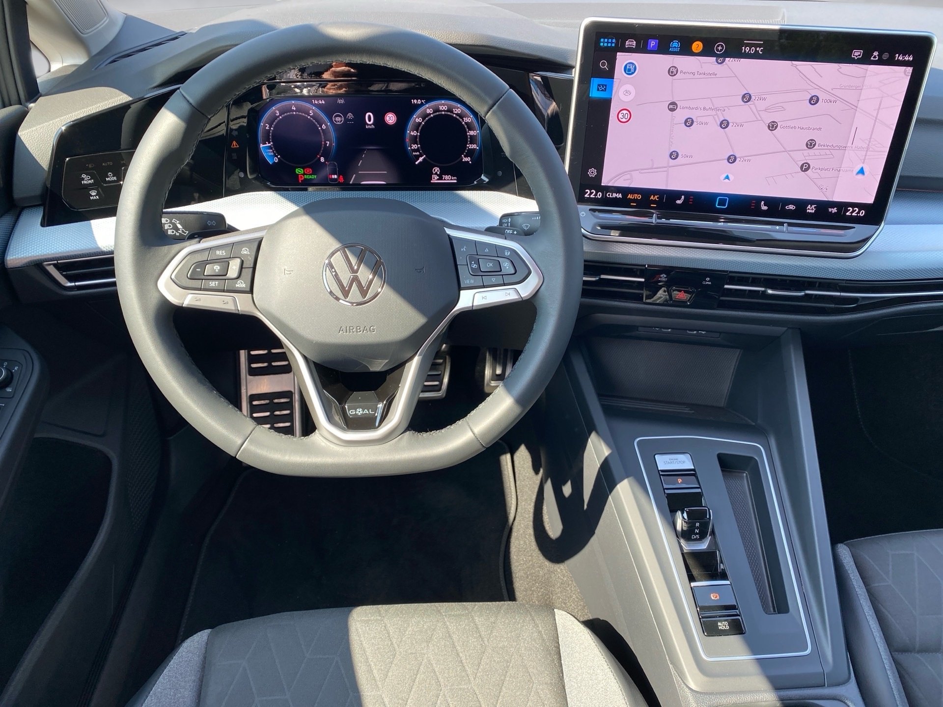 Golf VIII 1.5 eTSI GOAL DSG LED+ AHK Navi ACC RFK
