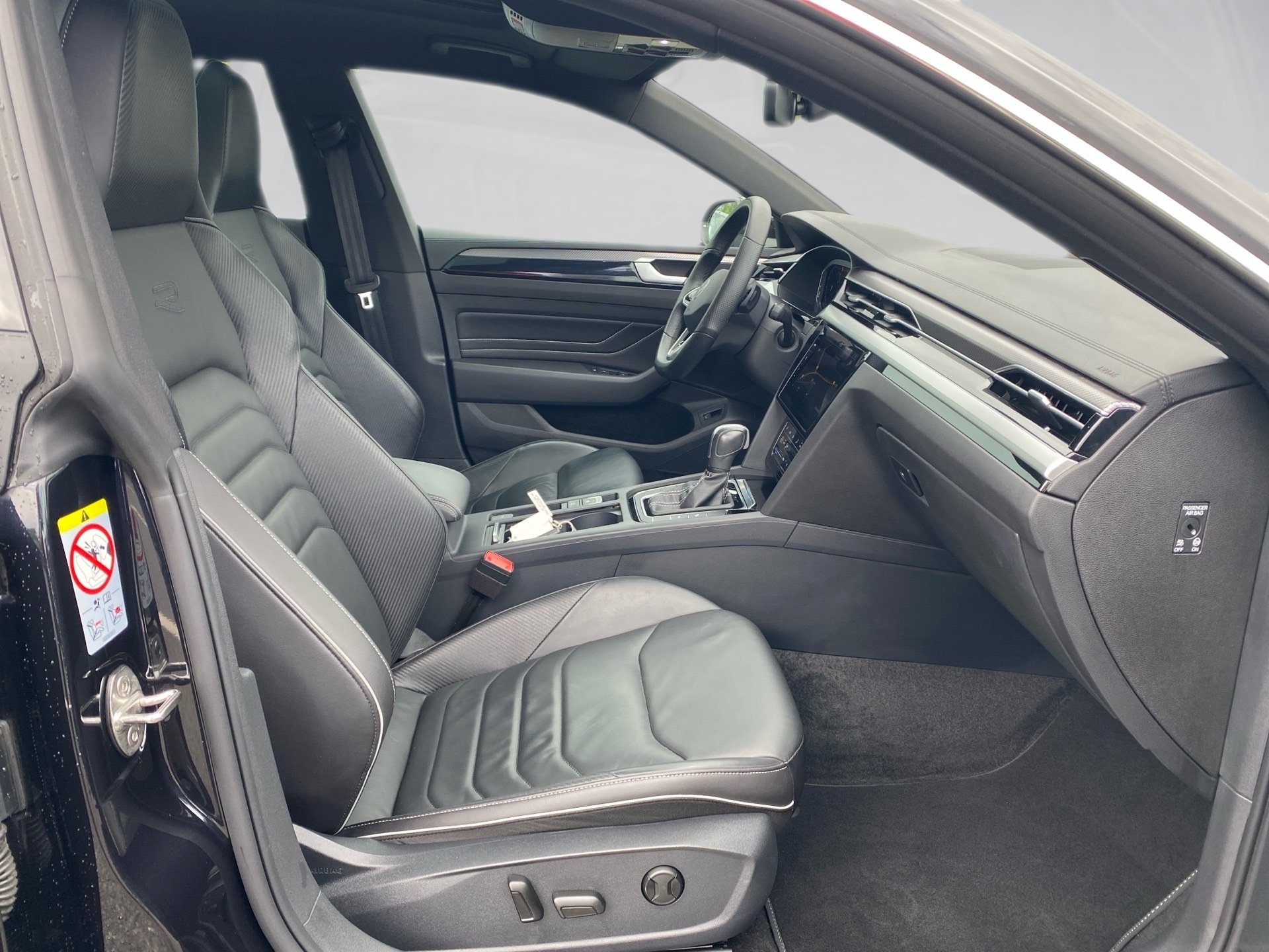 Arteon Shooting Brake 2.0 TSI 4M DSG R-Line AHK Pano Leder Standhzg.