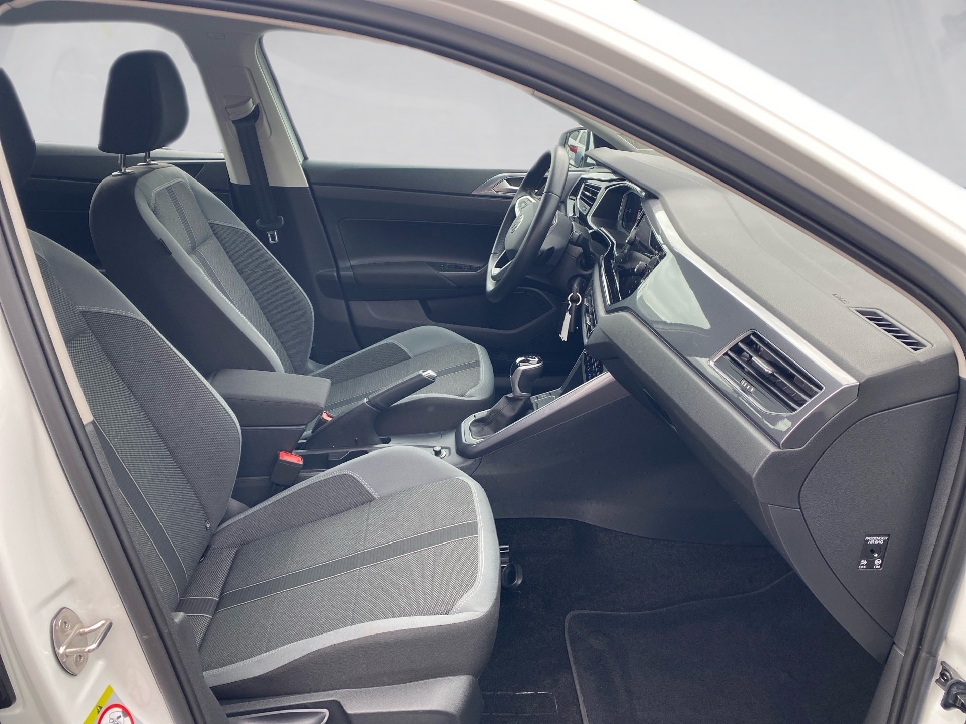 Polo 1.0 TSI Style DSG Matrix PDC SHZ App-Connect