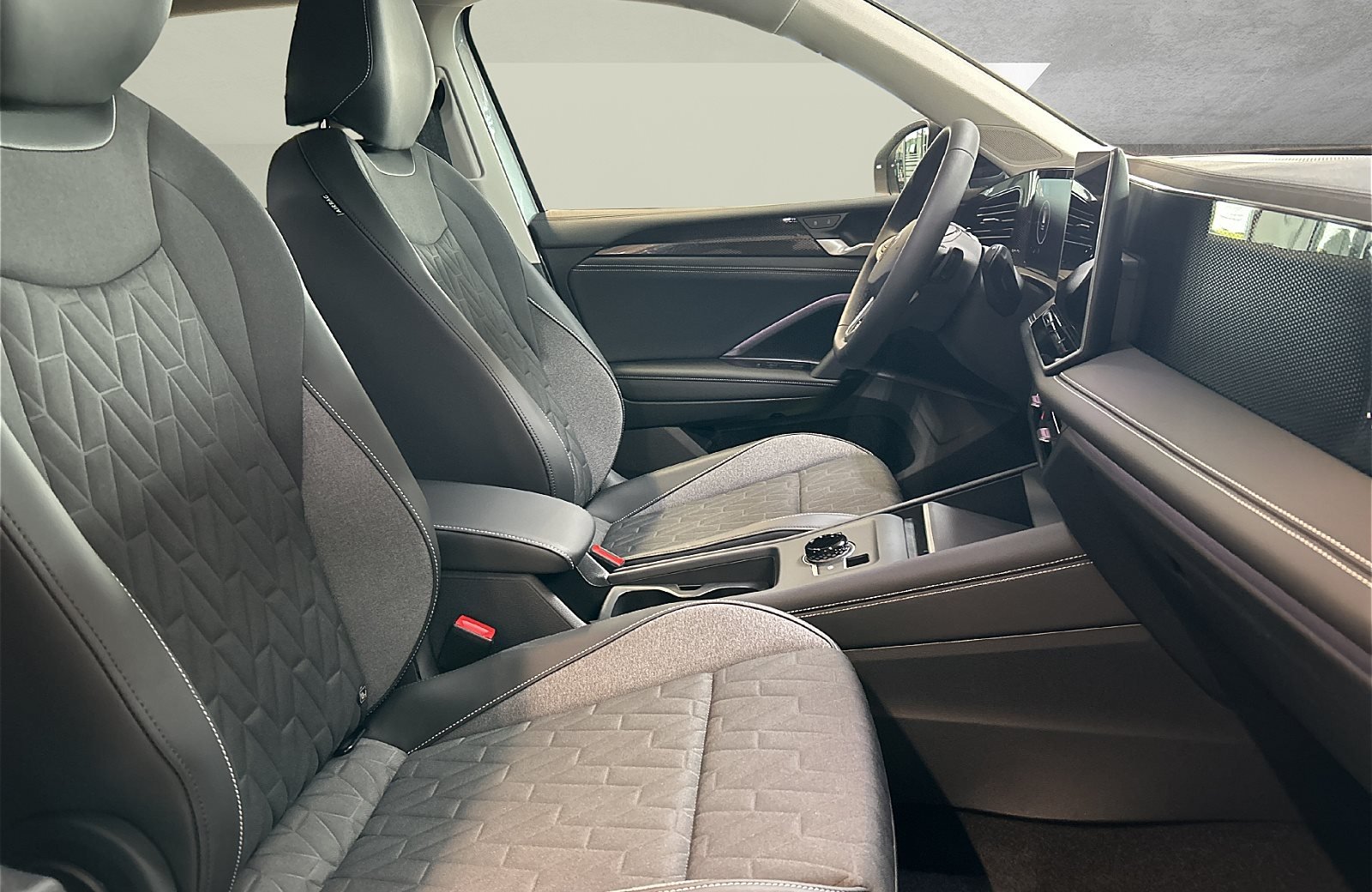 Tiguan Life 1.5 l eTSI DSG 360 ACC AHK AUT