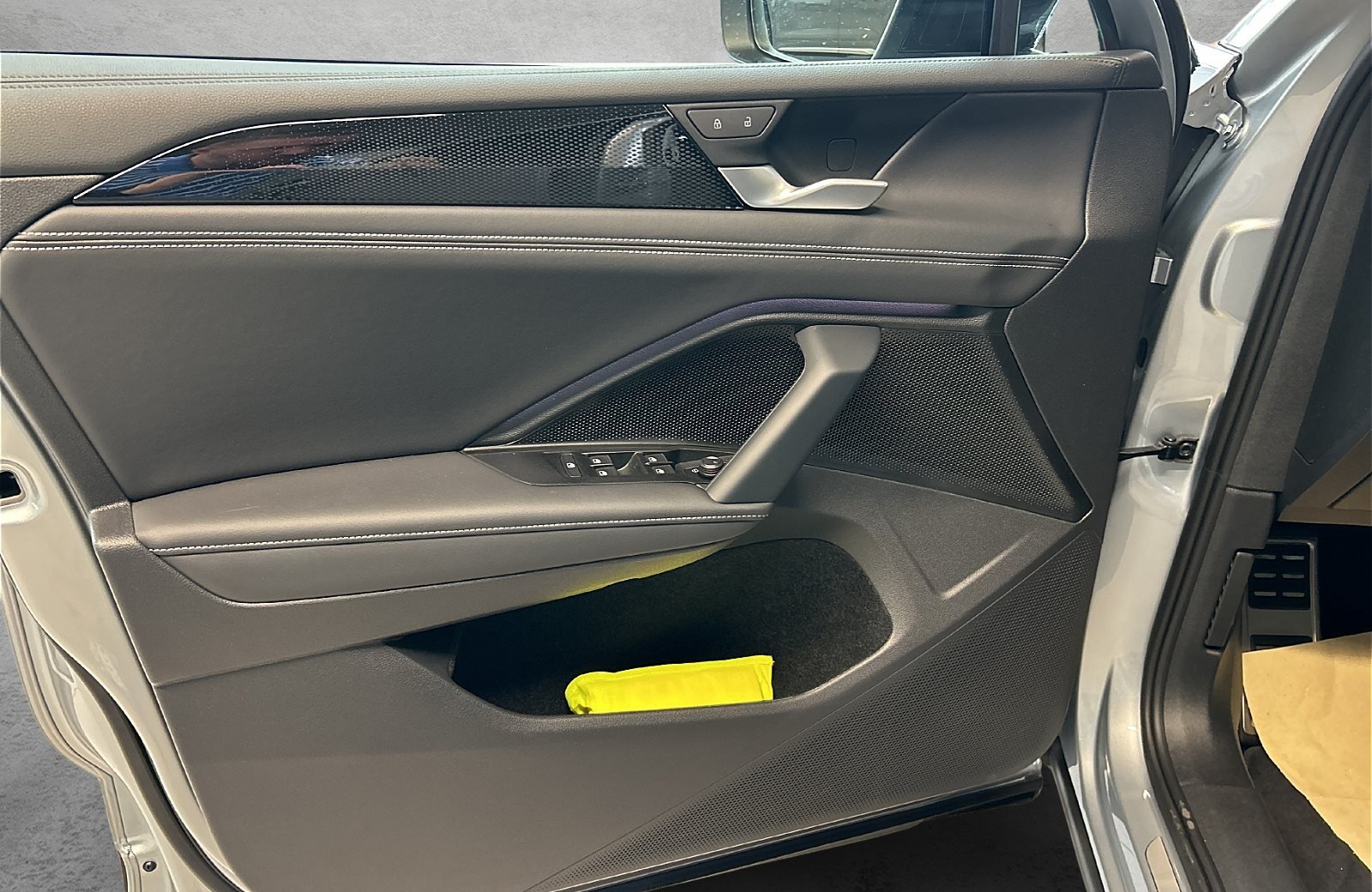 Tiguan Life 1.5 l eTSI DSG 360 ACC AHK AUT