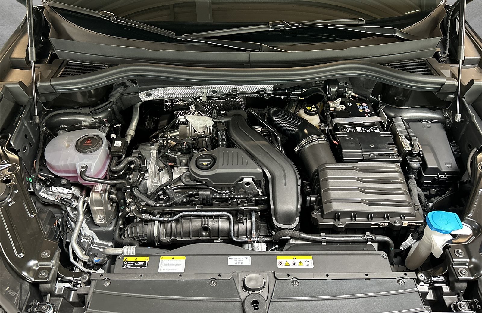 Tiguan Life 1.5 l eTSI DSG 360 ACC AHK AUT