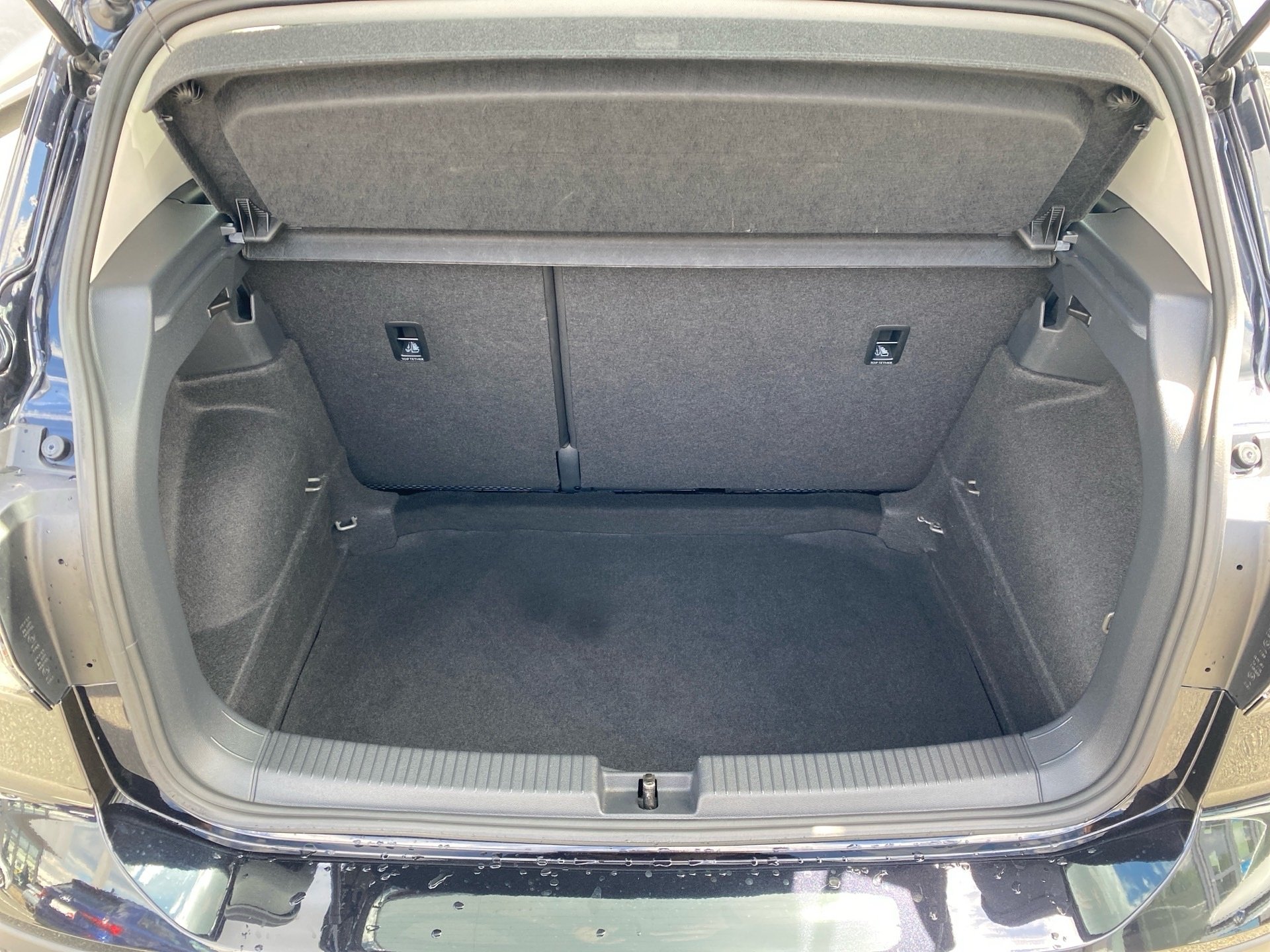 T-Cross 1.0 TSI LED PDC Sitzhzg. App-Connect LED