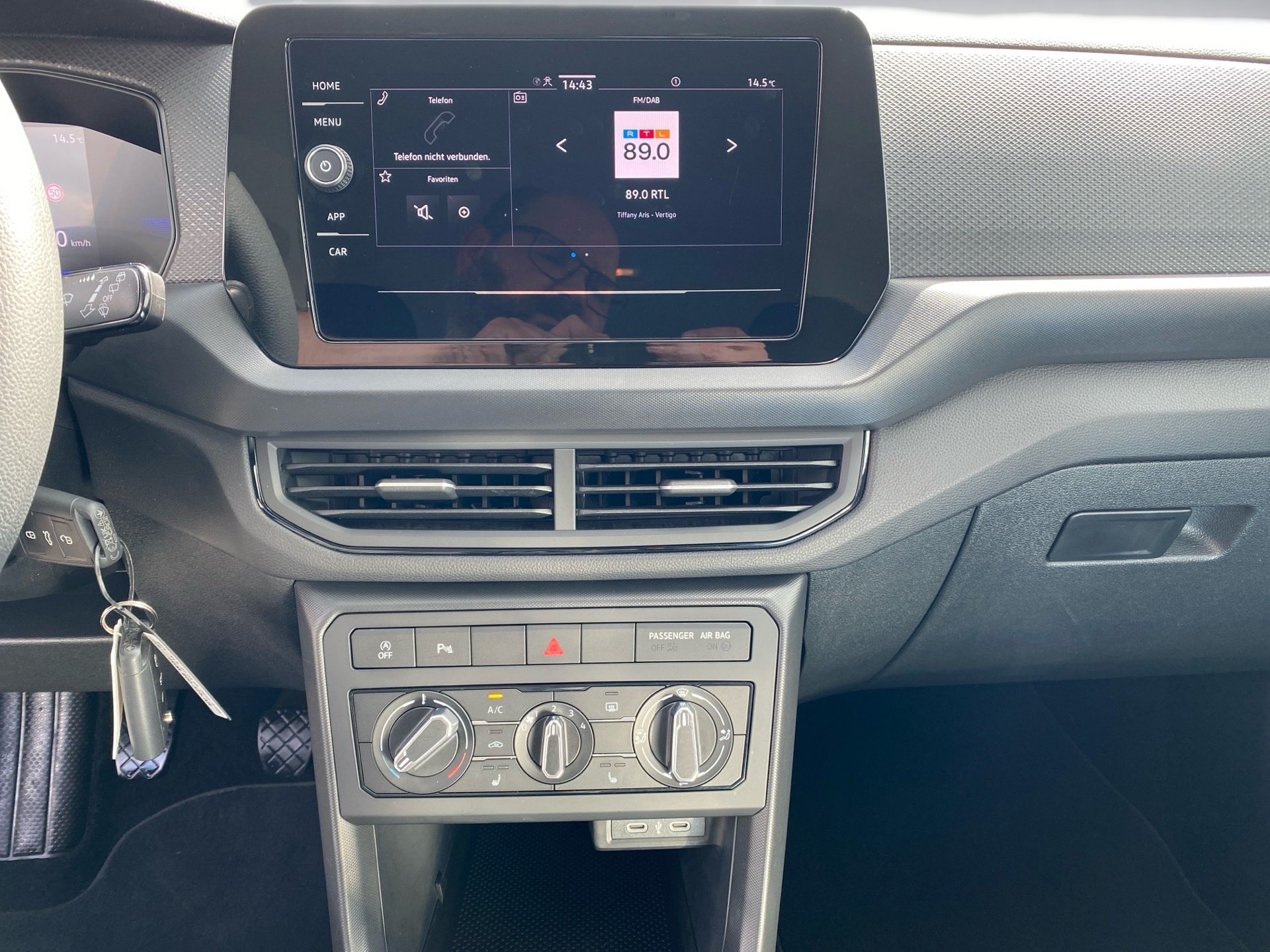T-Cross 1.0 TSI LED PDC Sitzhzg. App-Connect LED